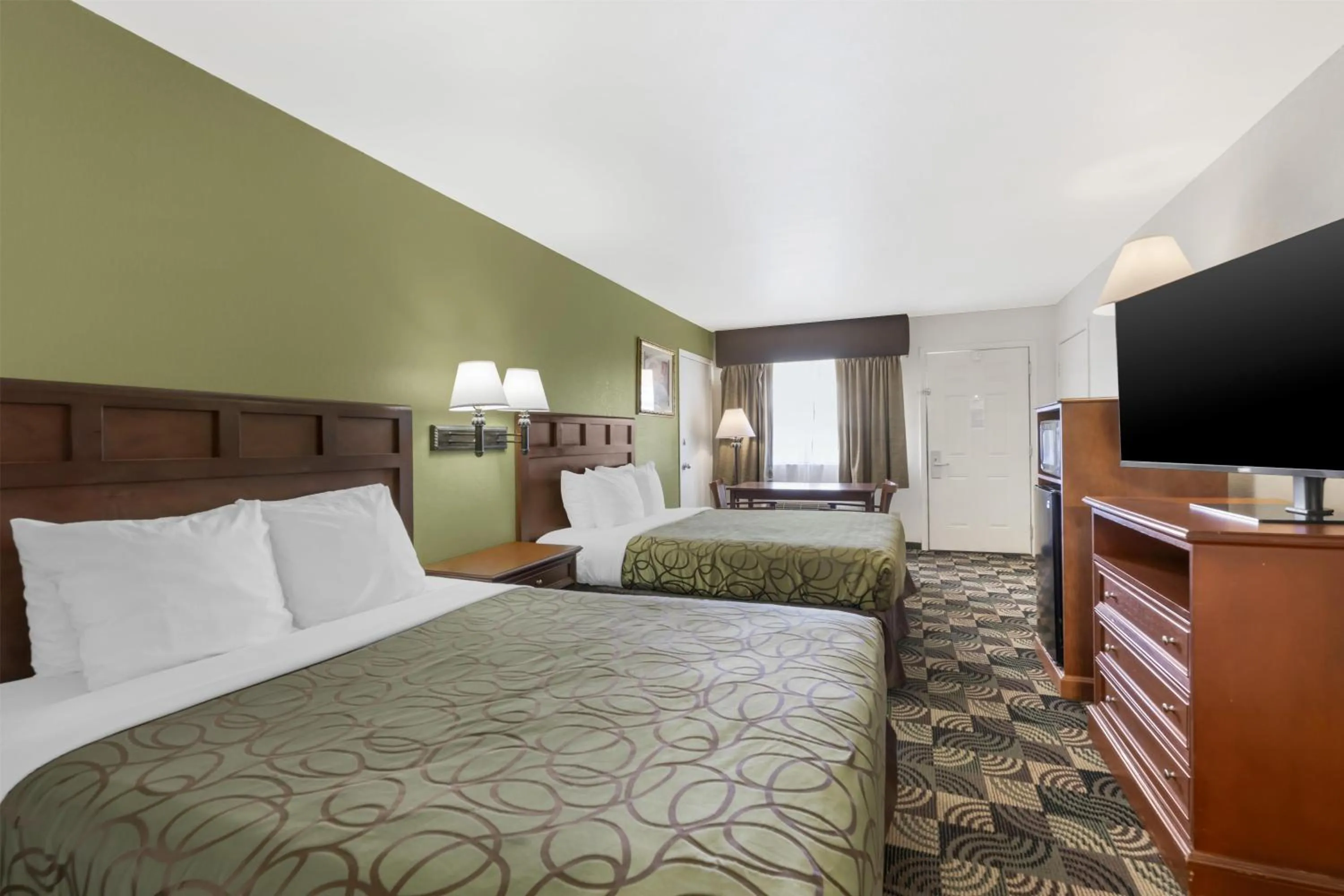 Bedroom, Bed in Best Western Caprock Inn