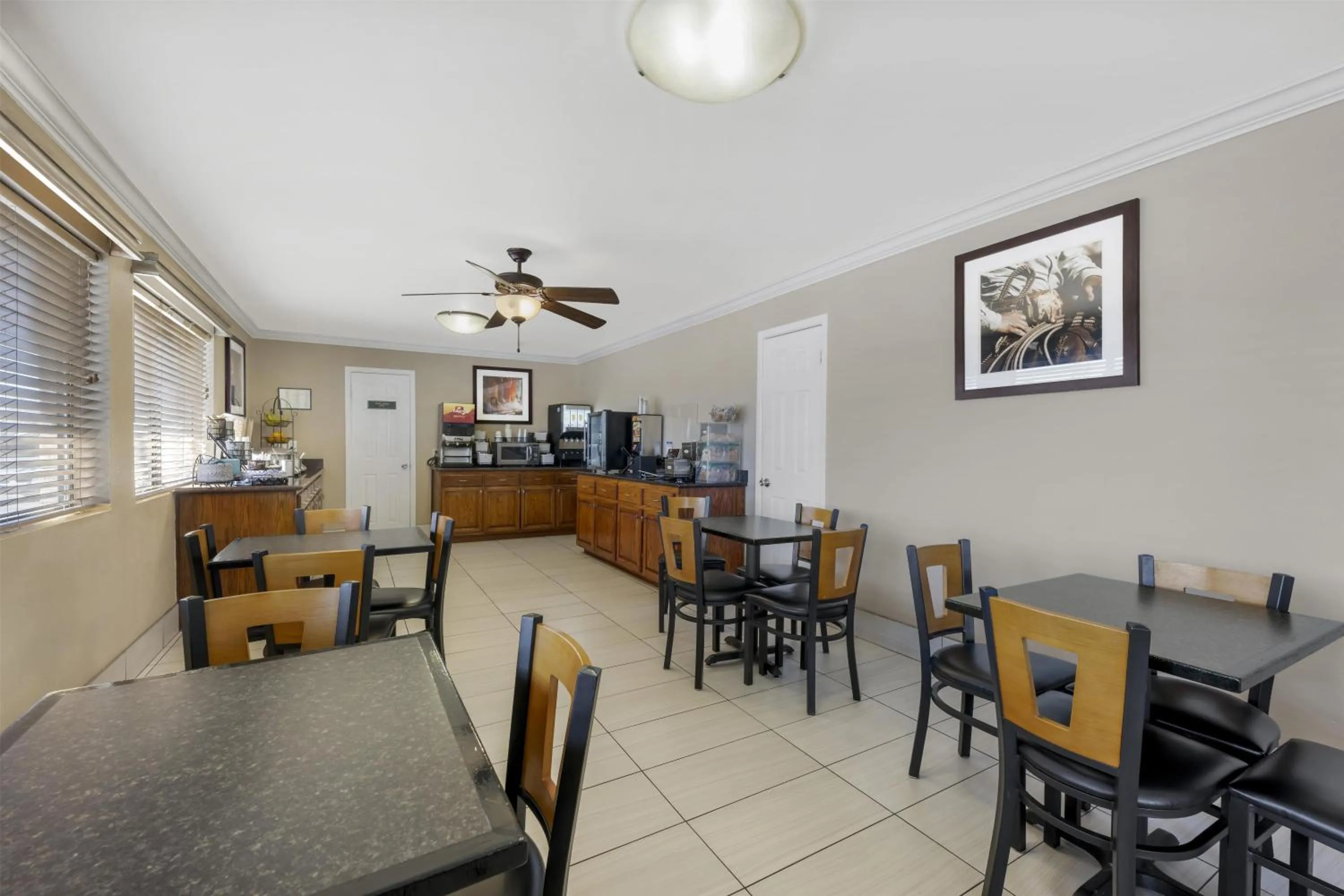 Bedroom in Best Western Caprock Inn