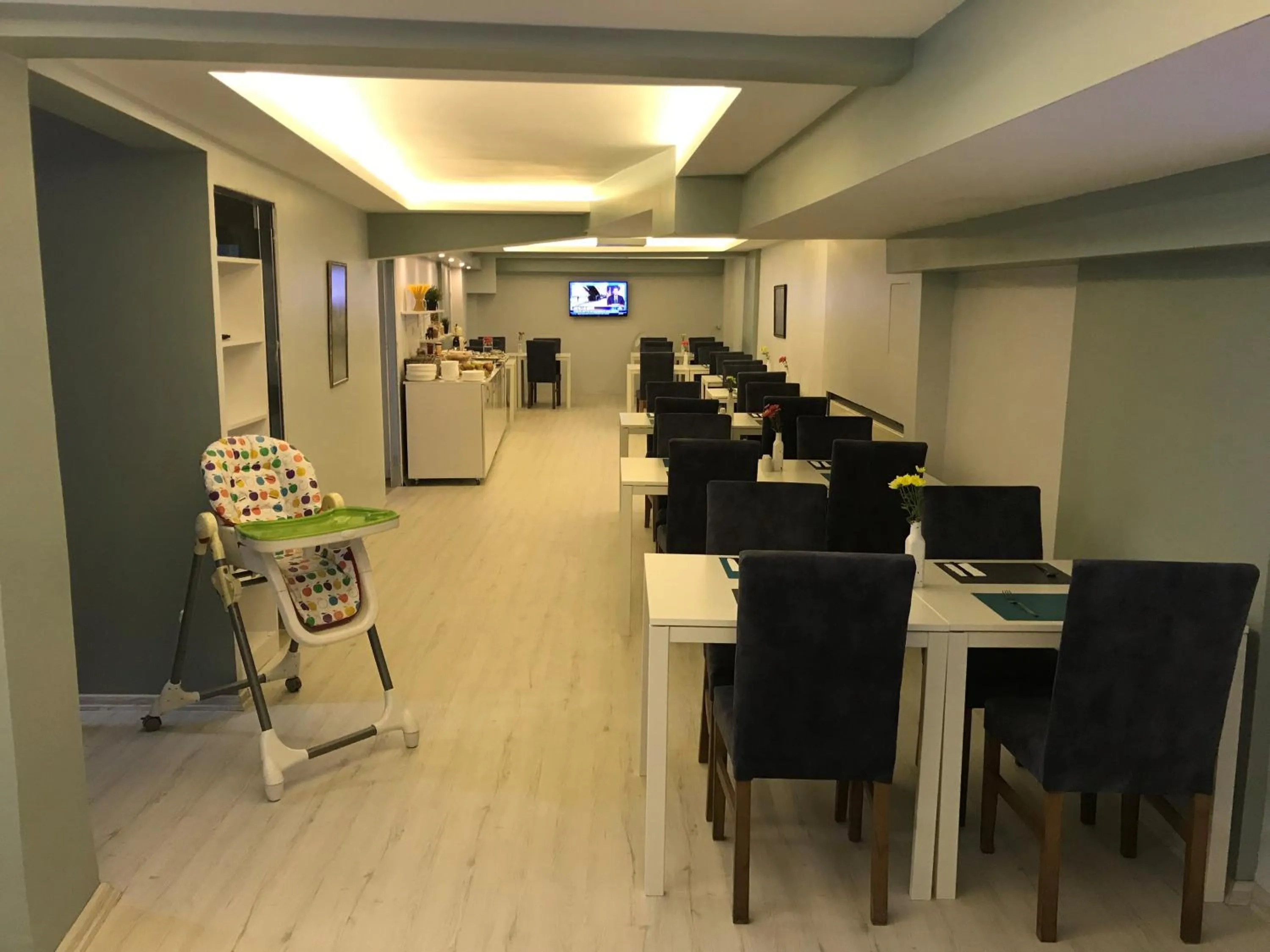 Breakfast in The Breeze Hotel