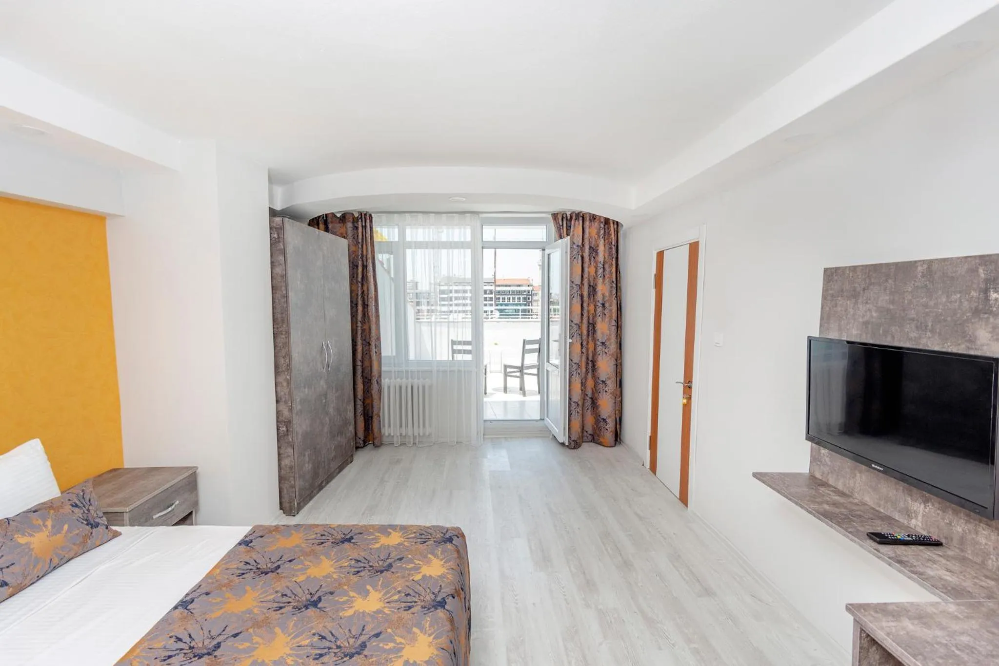 TV and multimedia, Bed in The Breeze Hotel