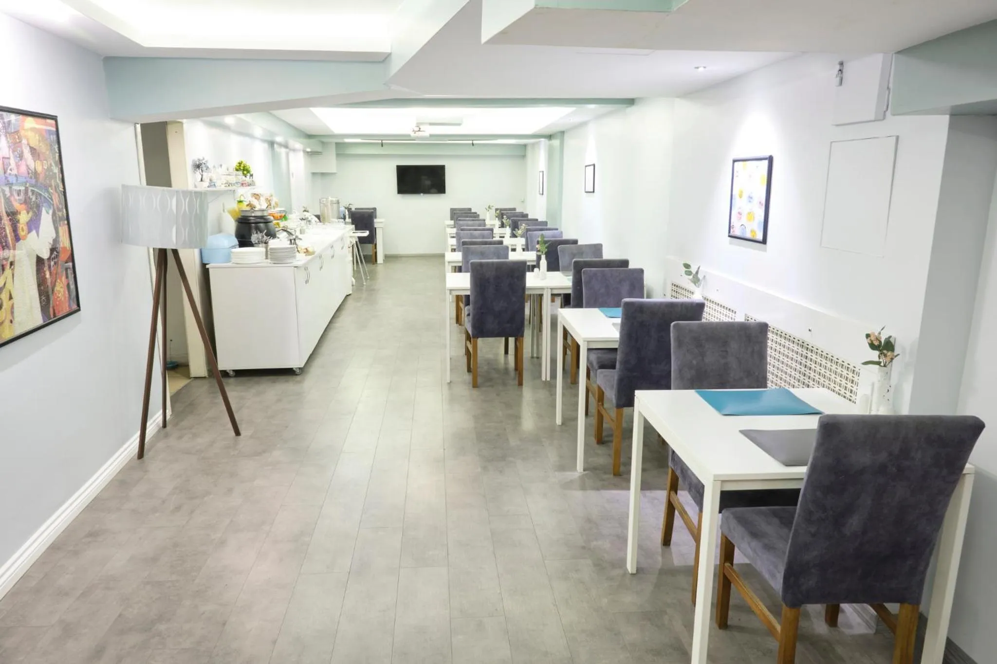 Breakfast in The Breeze Hotel