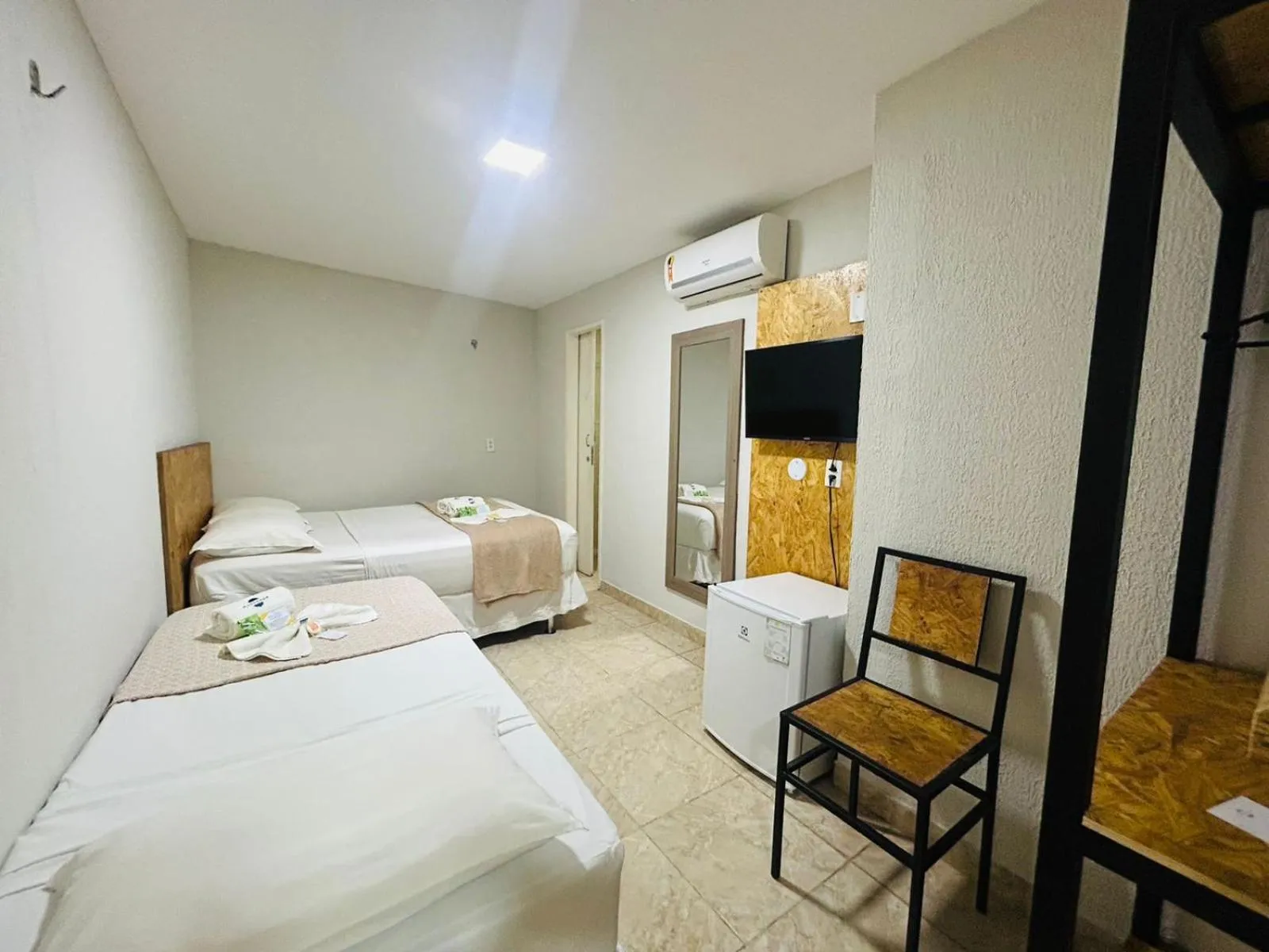 Bedroom, Bed in Mansomar