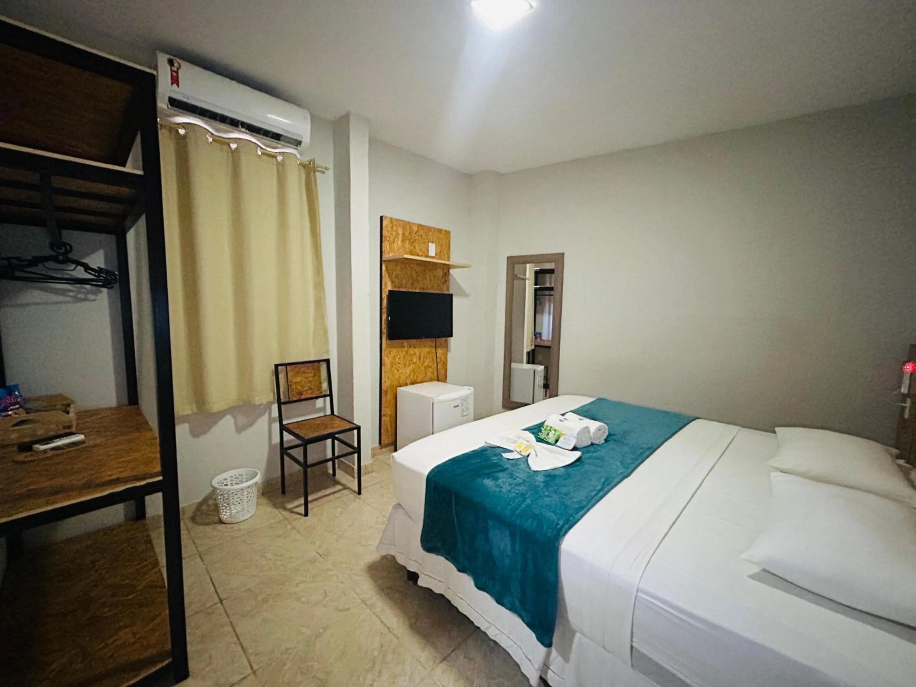 Bedroom, Bed in Mansomar