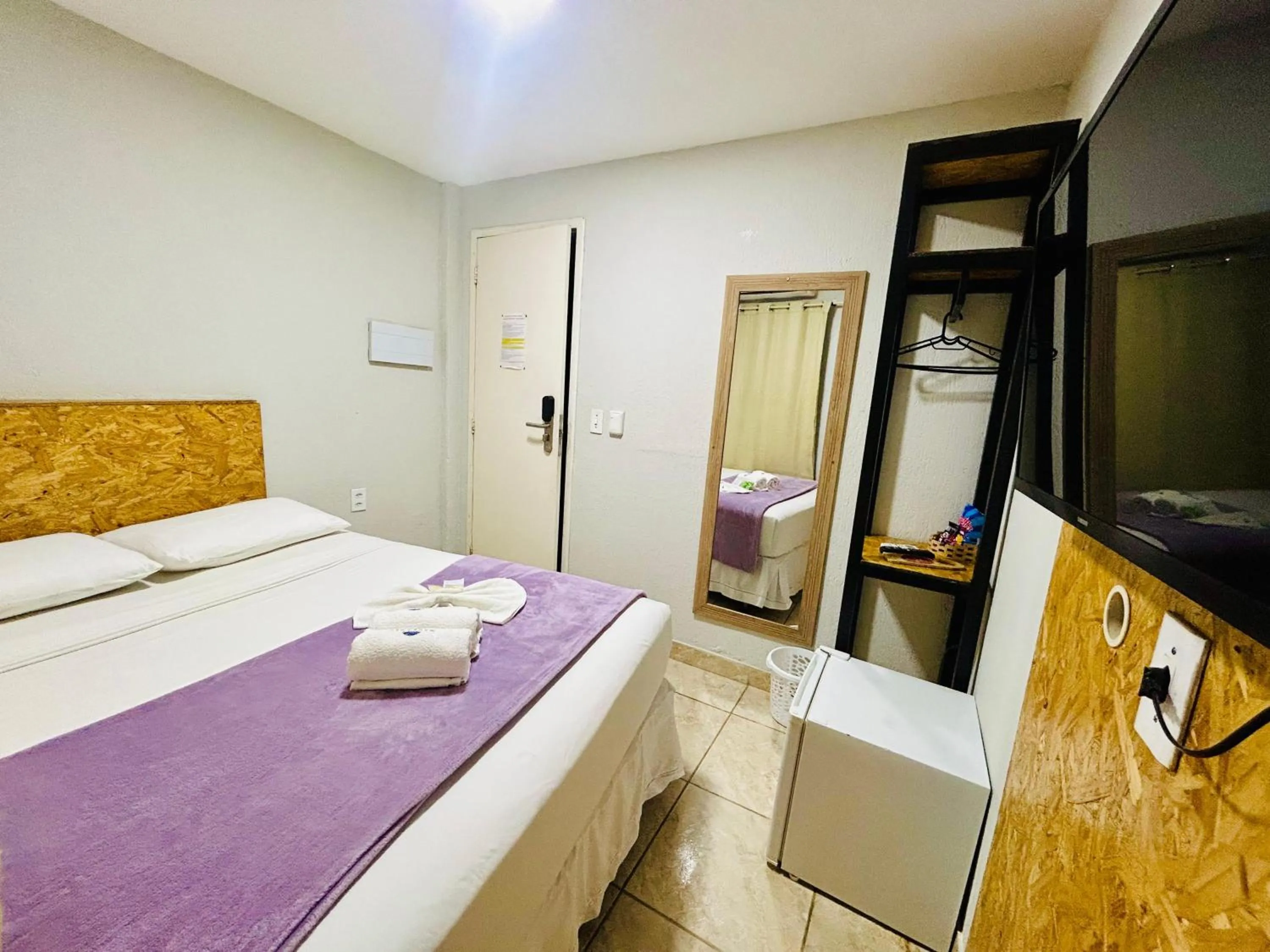 Bedroom, Bed in Mansomar