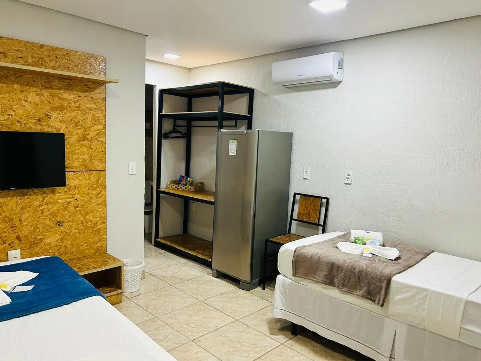 Bedroom, Bed in Mansomar