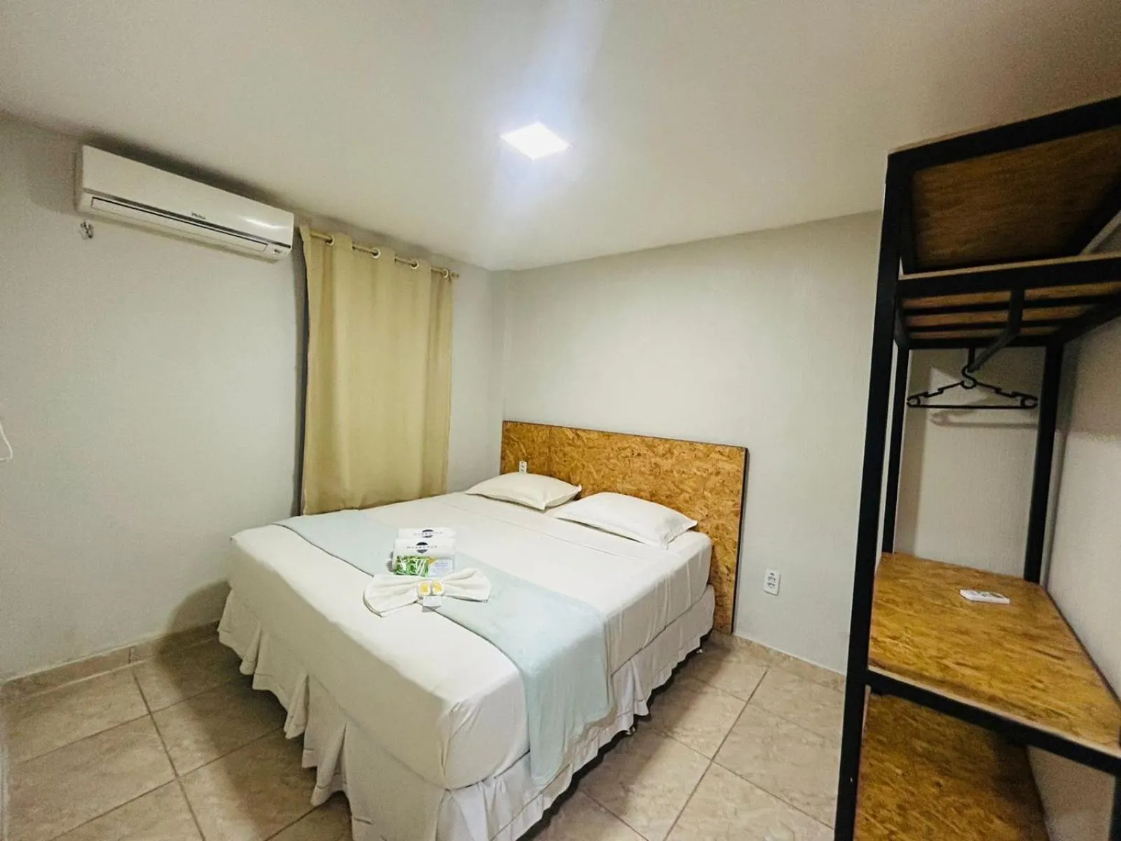 Bedroom, Bed in Mansomar