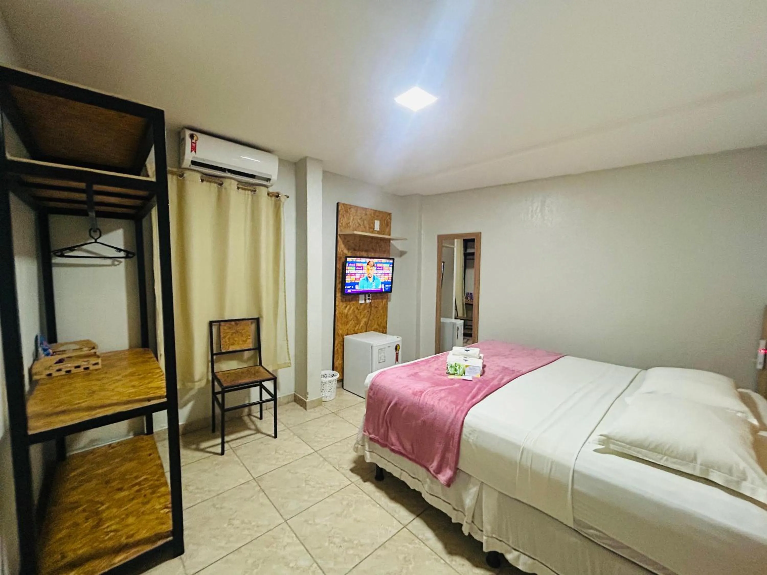 Bedroom, Bed in Mansomar