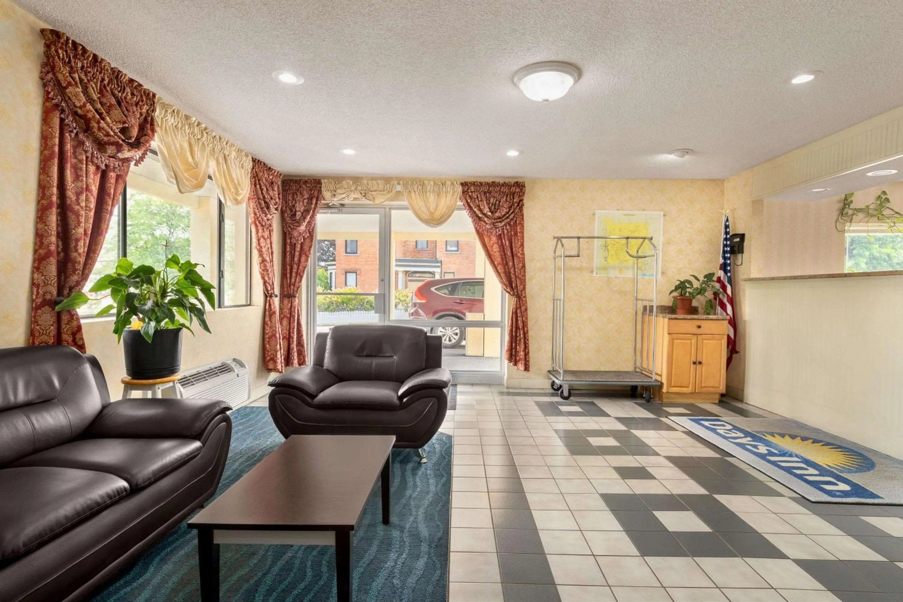 Lobby or reception, Lobby/Reception in Days Inn by Wyndham Auburn/Finger Lakes Region