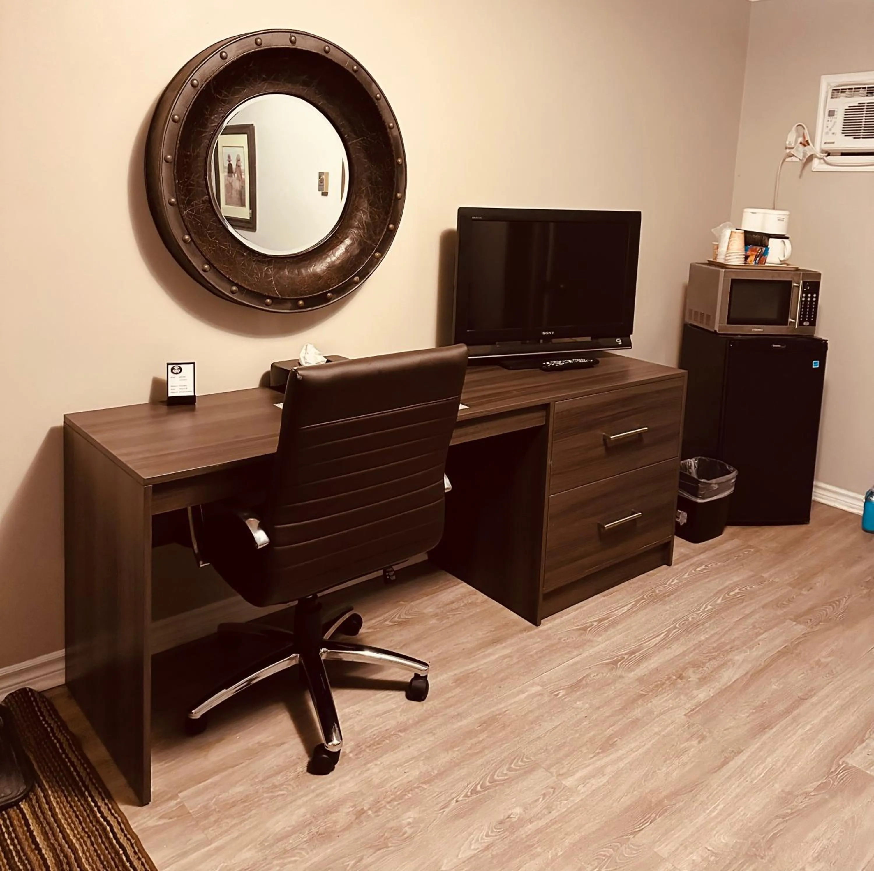 Lakeview Motel & Cottage