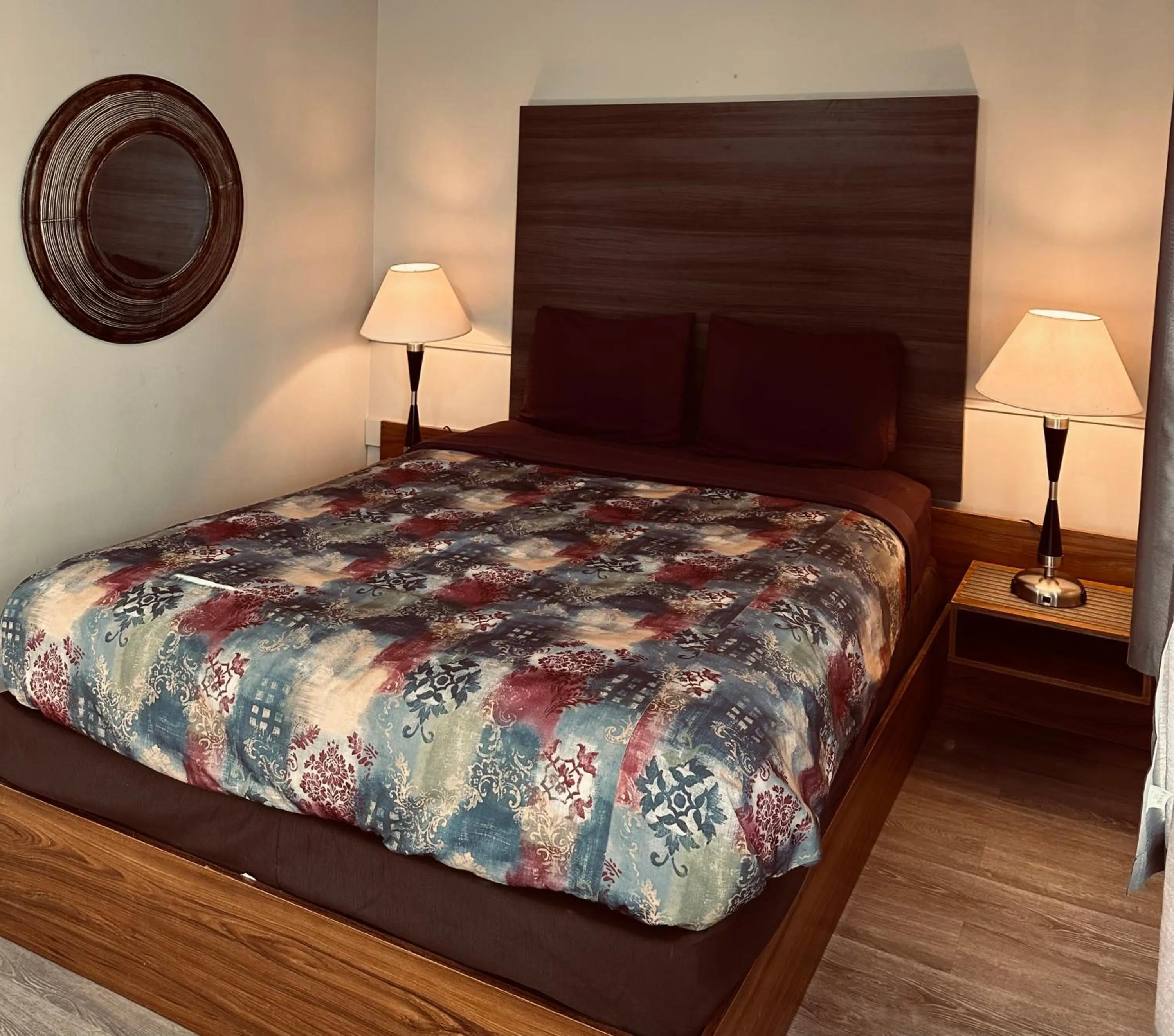 Bed in Lakeview Motel & Cottage