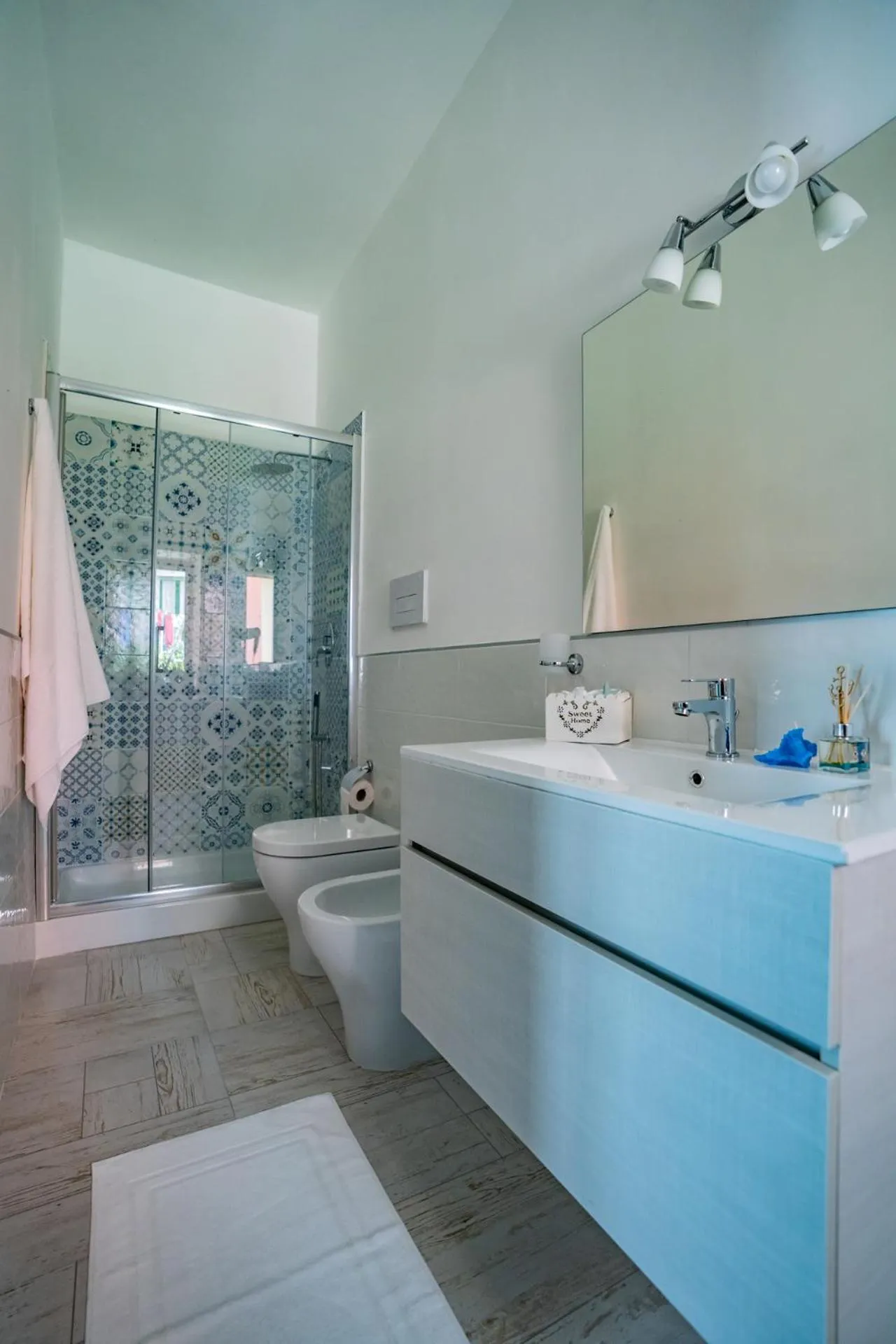 Bathroom in Bebcatia