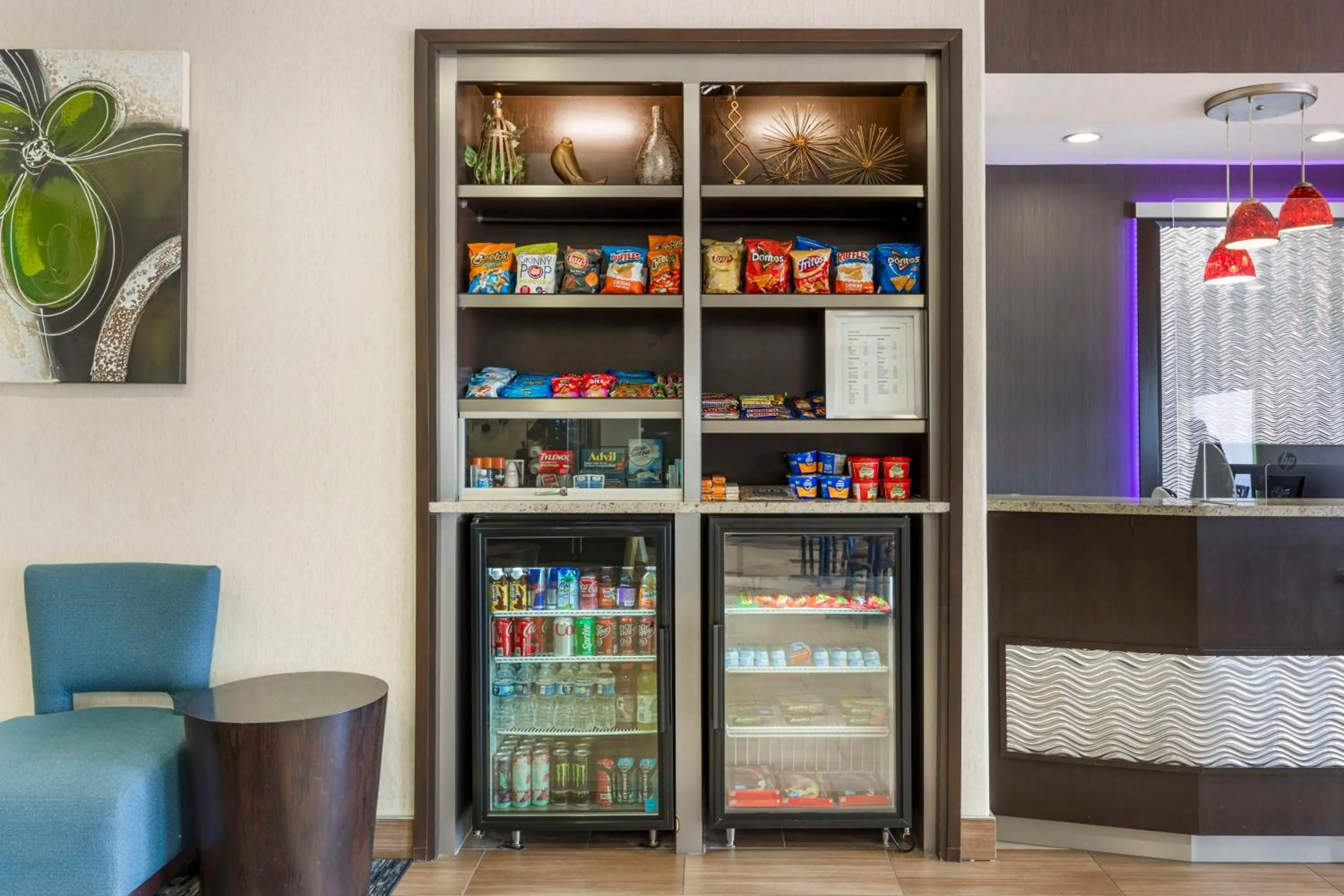 Property building in Best Western Plus Lake Worth Inn & Suites