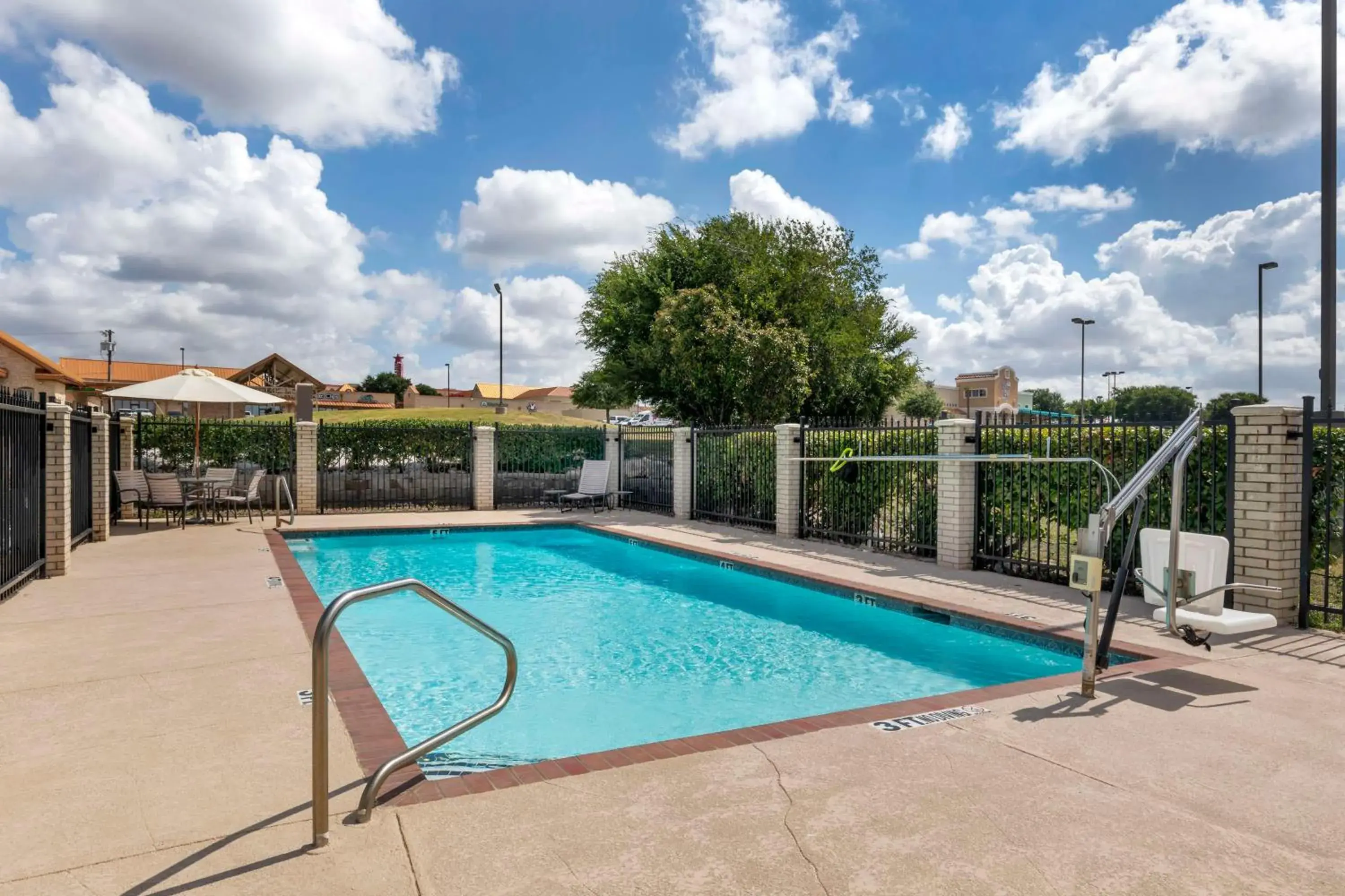 Pool view in Best Western Plus Lake Worth Inn & Suites Pool view in Best Western Plus Lake Worth Inn & Suites