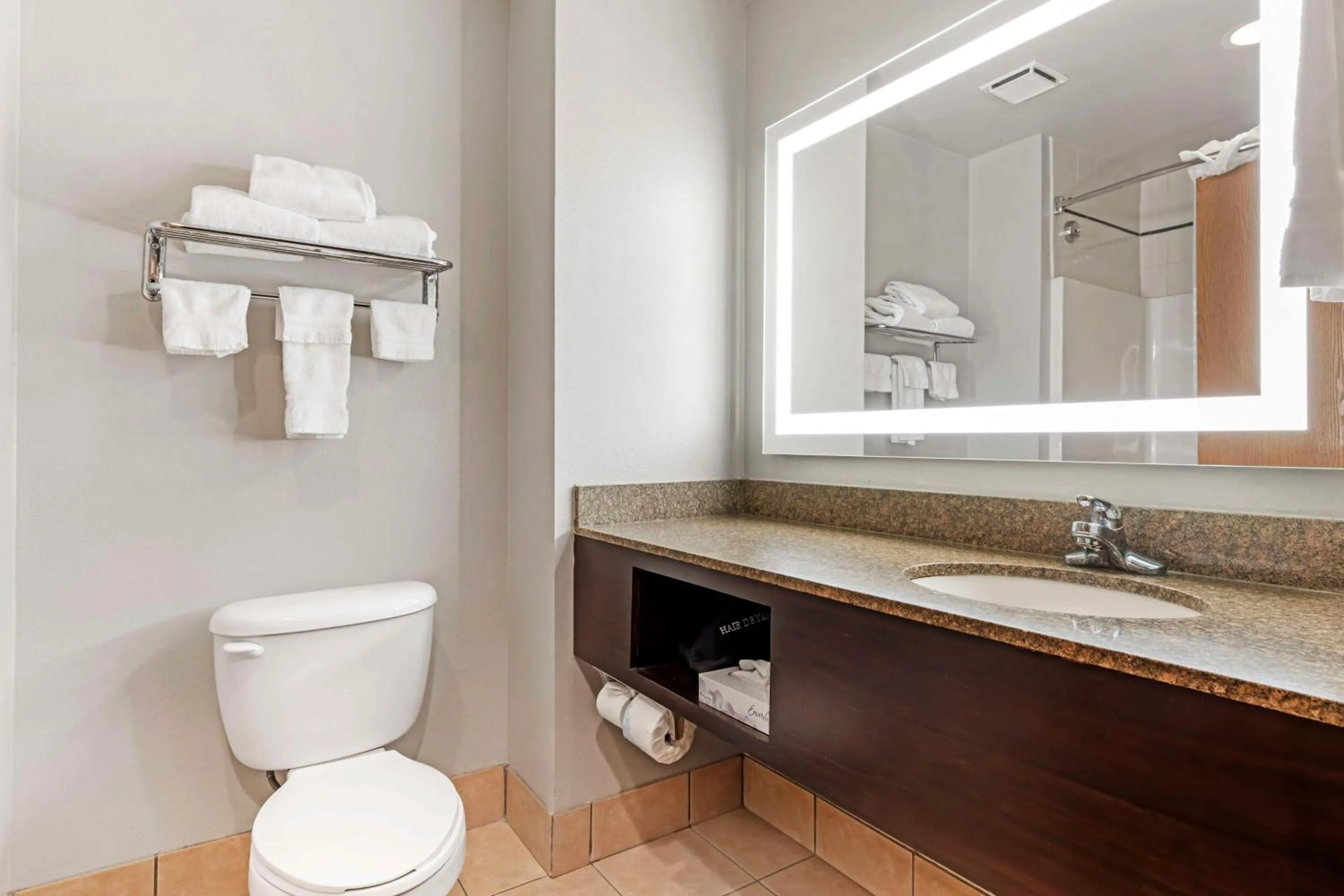 Bathroom in Best Western Plus Lake Worth Inn & Suites