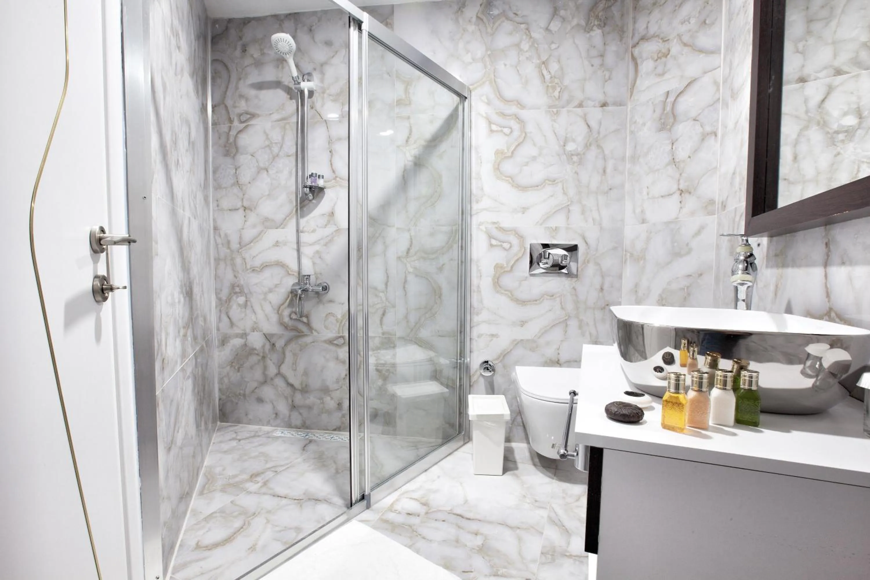 Bathroom in Siete Hotel