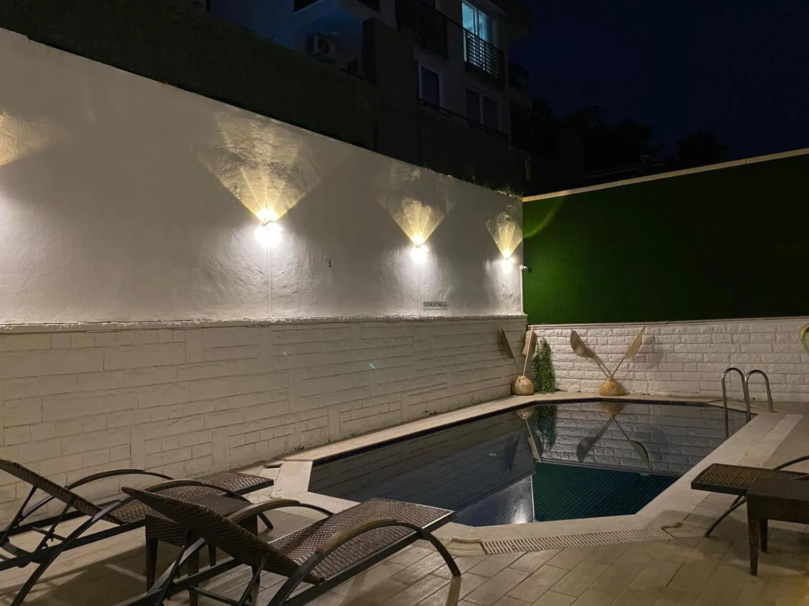 Swimming pool in Siete Hotel