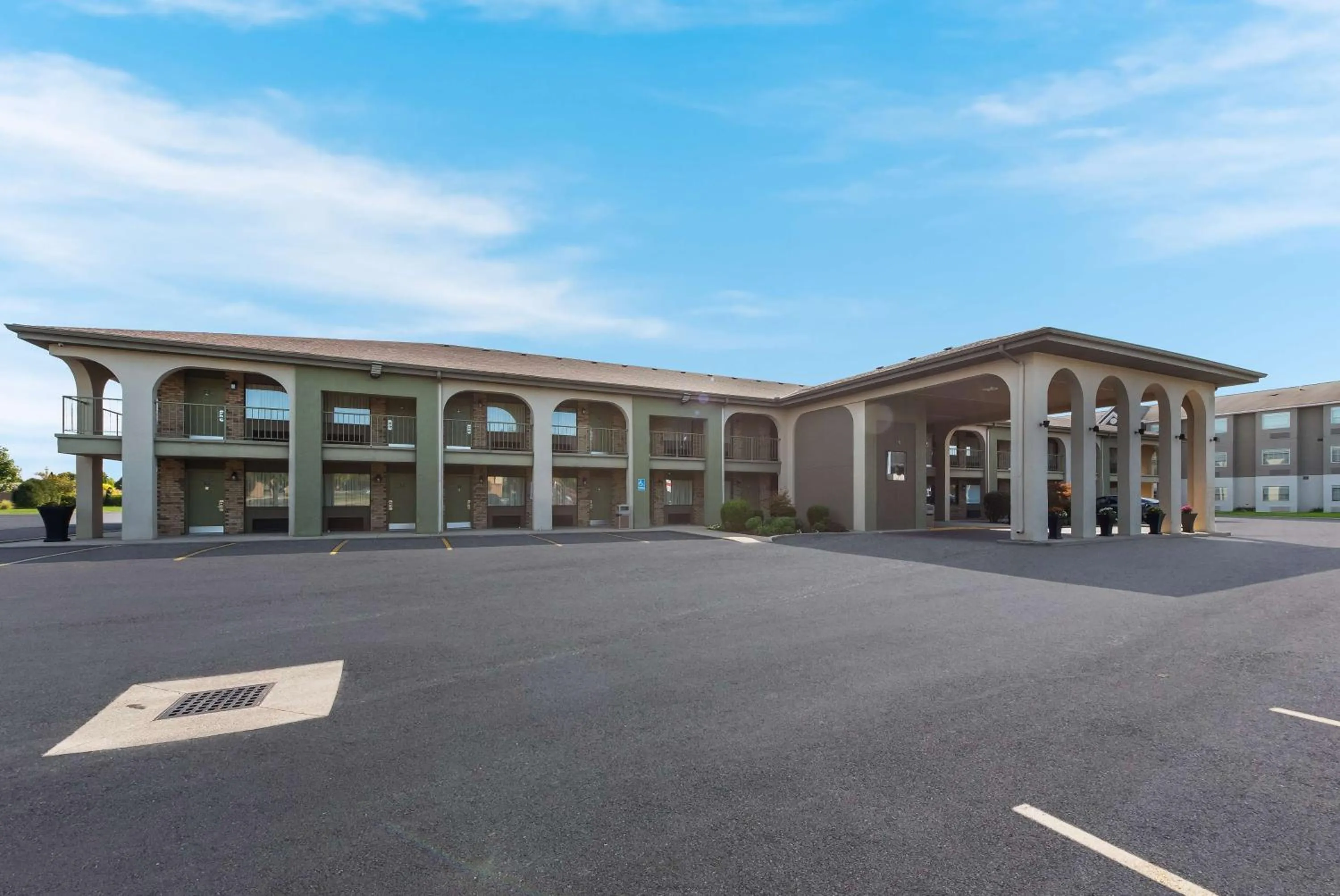 Property building in Best Western Executive Inn