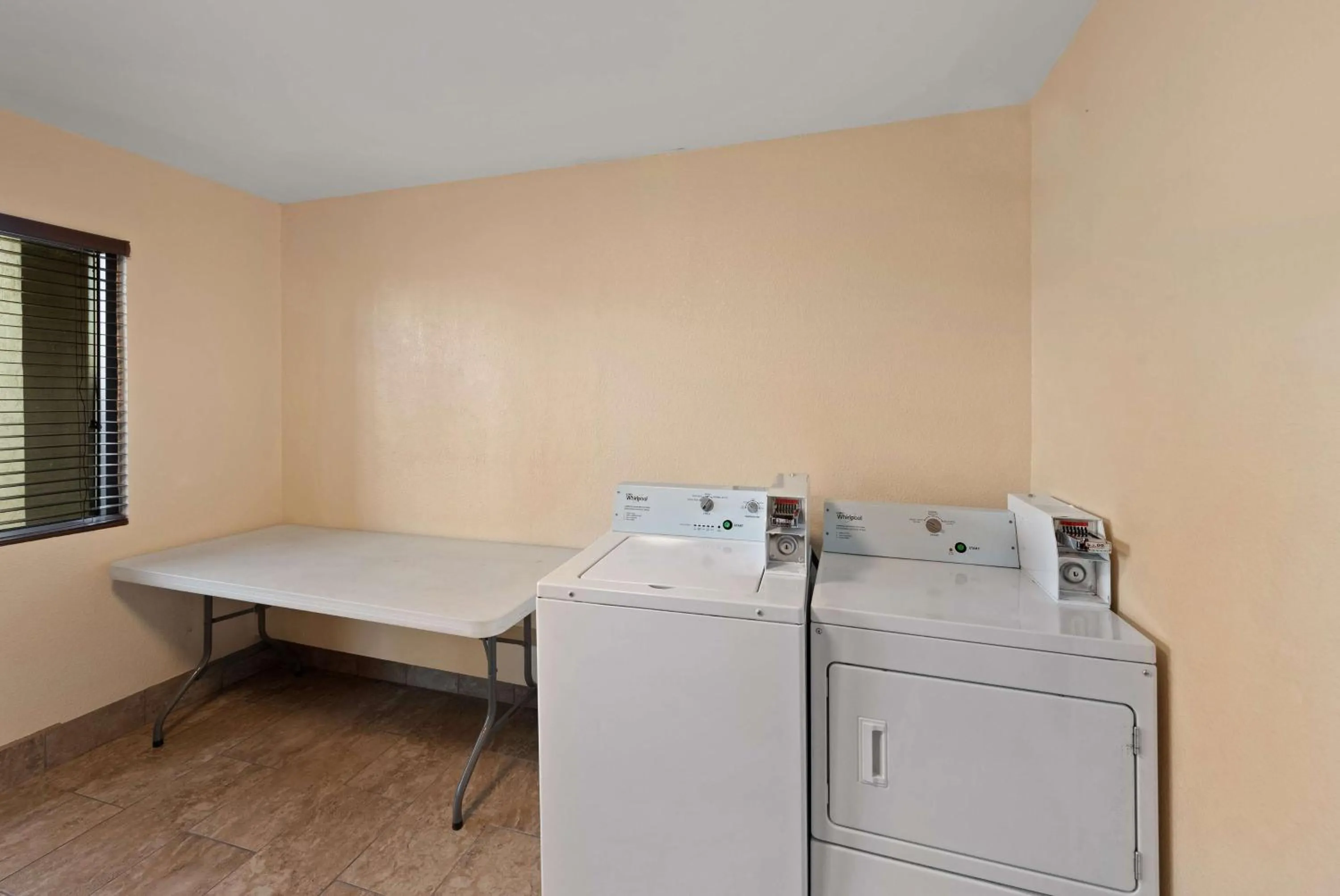 laundry in Best Western Executive Inn