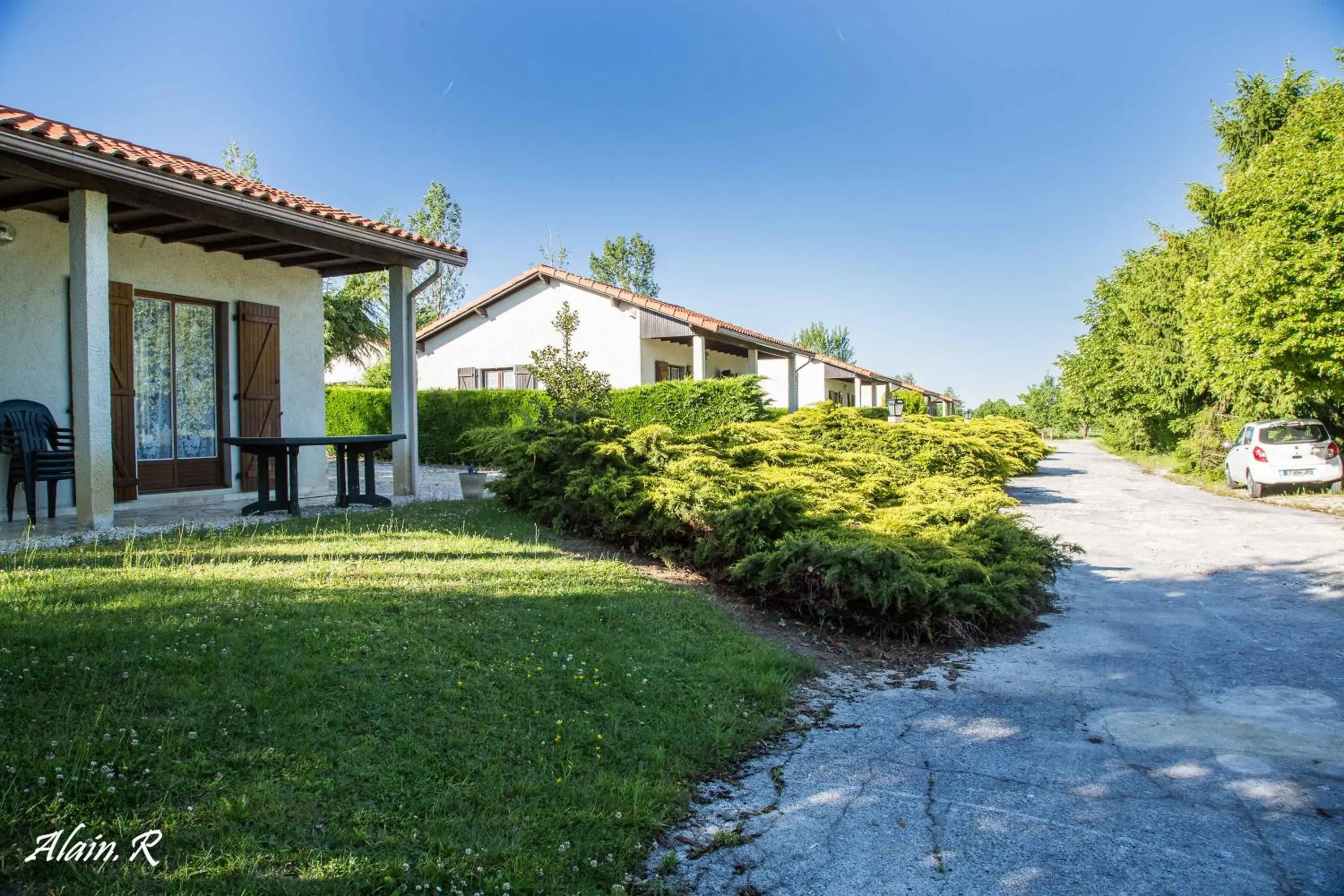 PARADISE CHALLETS AND CAMPING PARADISE CHALLETS AND CAMPING