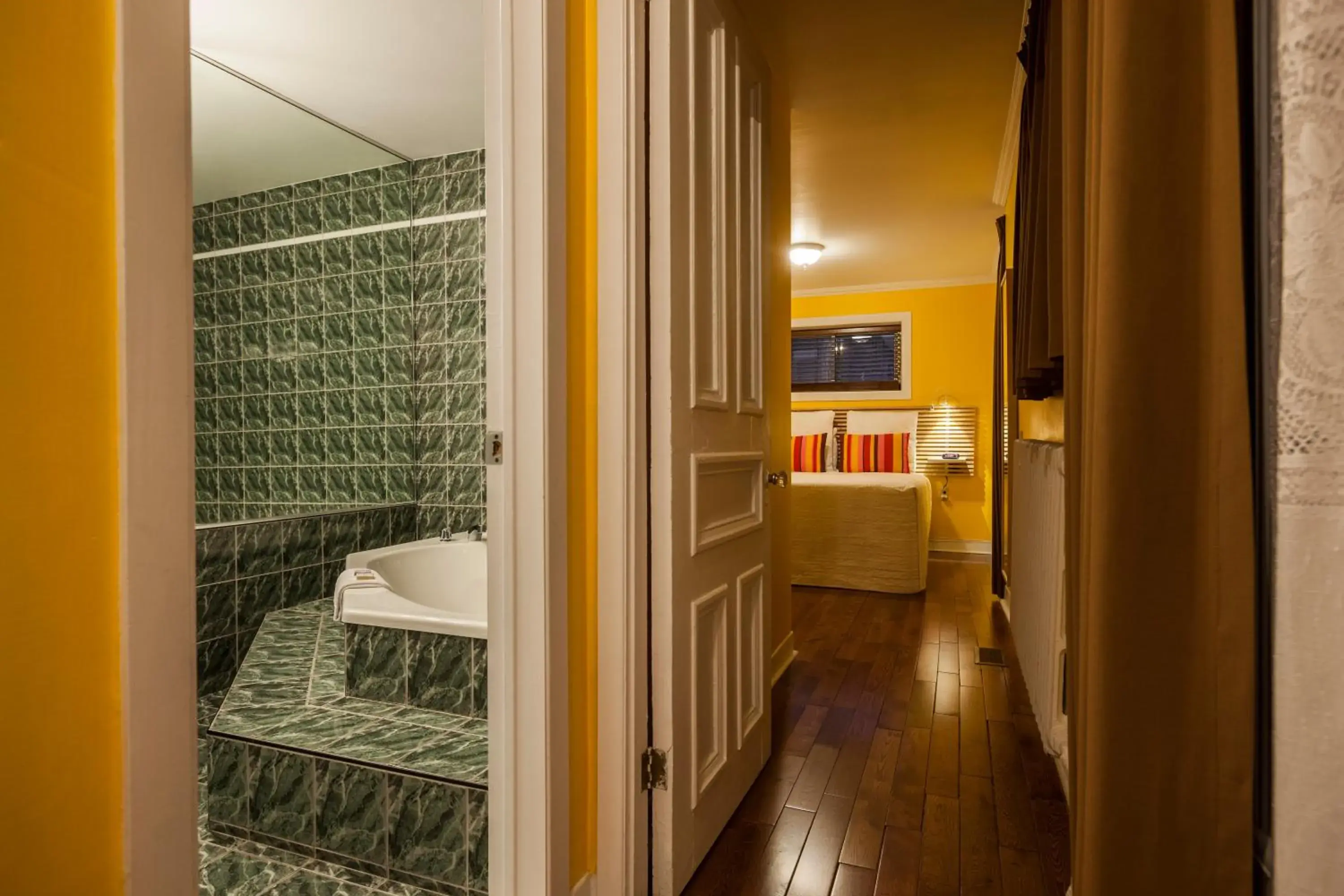 Bathroom in Hotel Chateau de l'Argoat