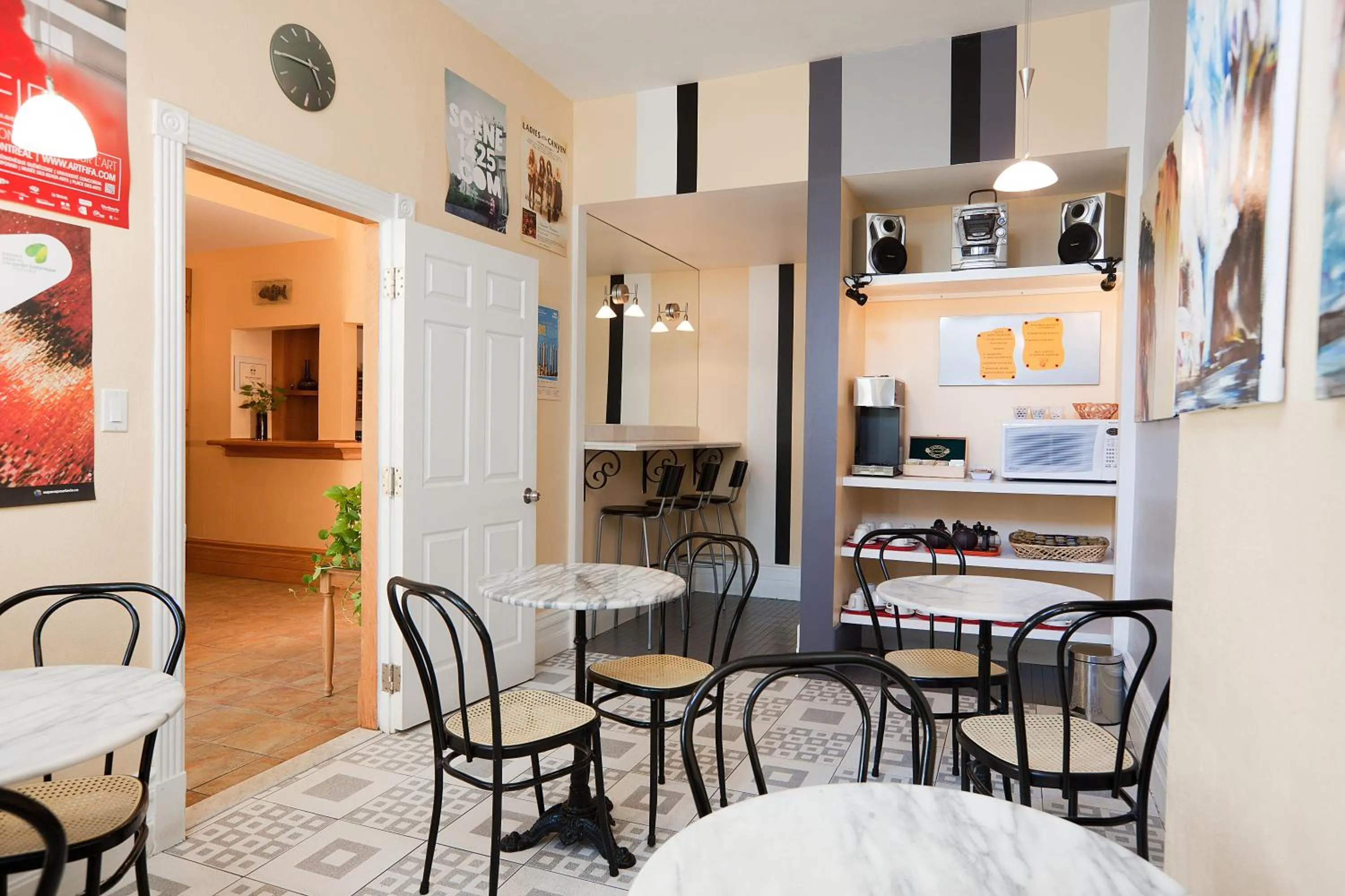 Dining area in Hotel Chateau de l'Argoat