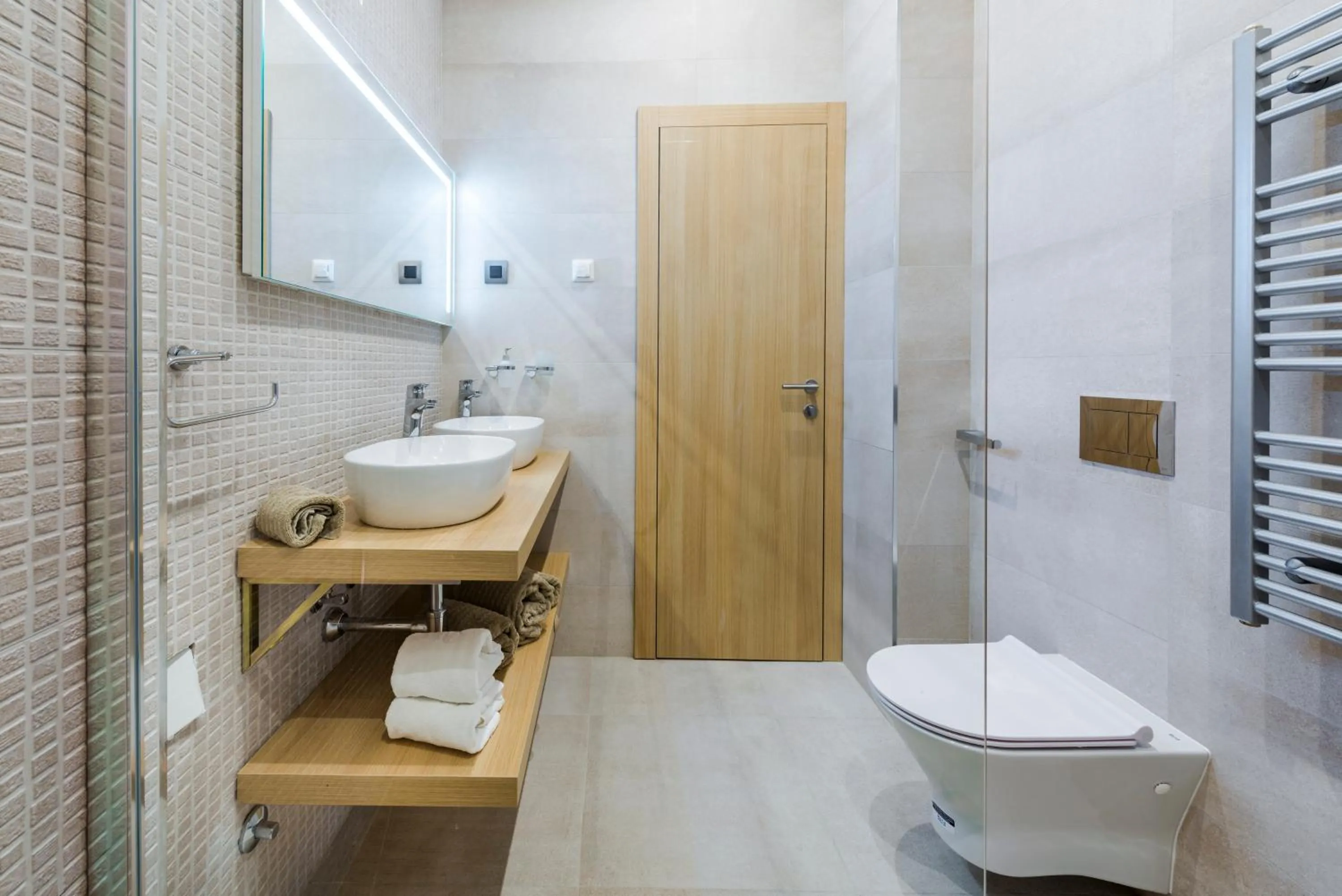 Toilet in Casa Antika Suites