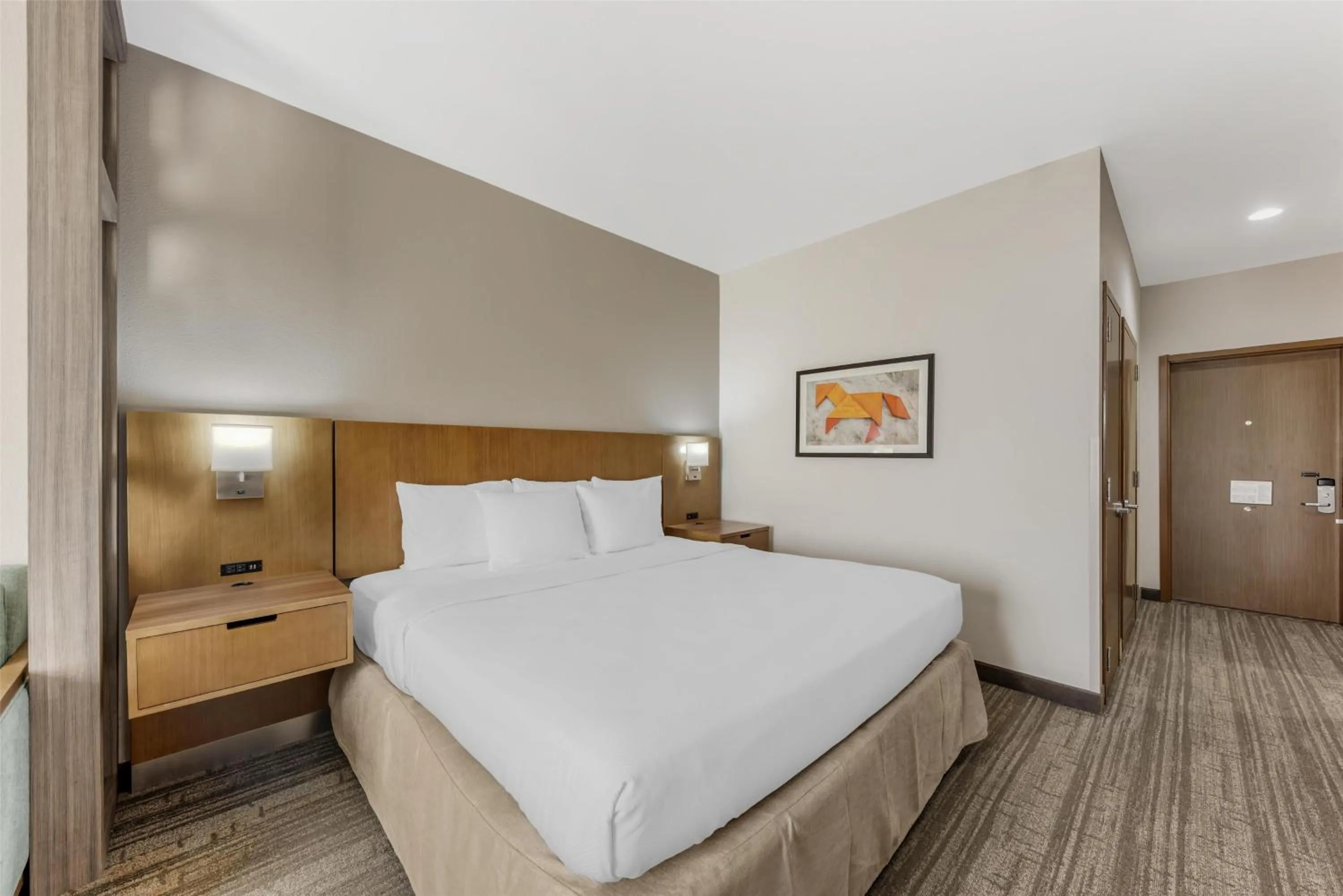 Bedroom, Bed in Best Western Green Oak Inn & Suites