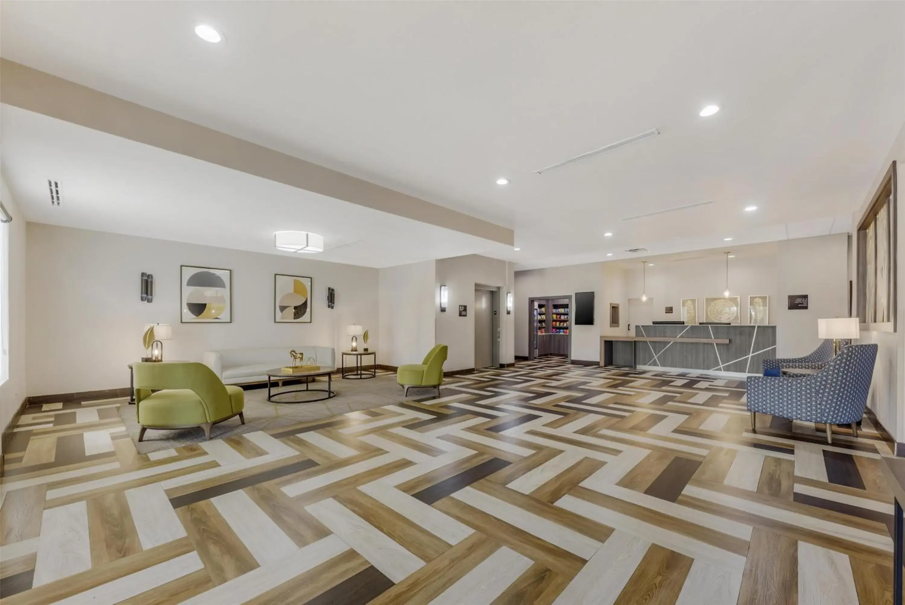 Lobby or reception in Best Western Green Oak Inn & Suites Lobby or reception in Best Western Green Oak Inn & Suites