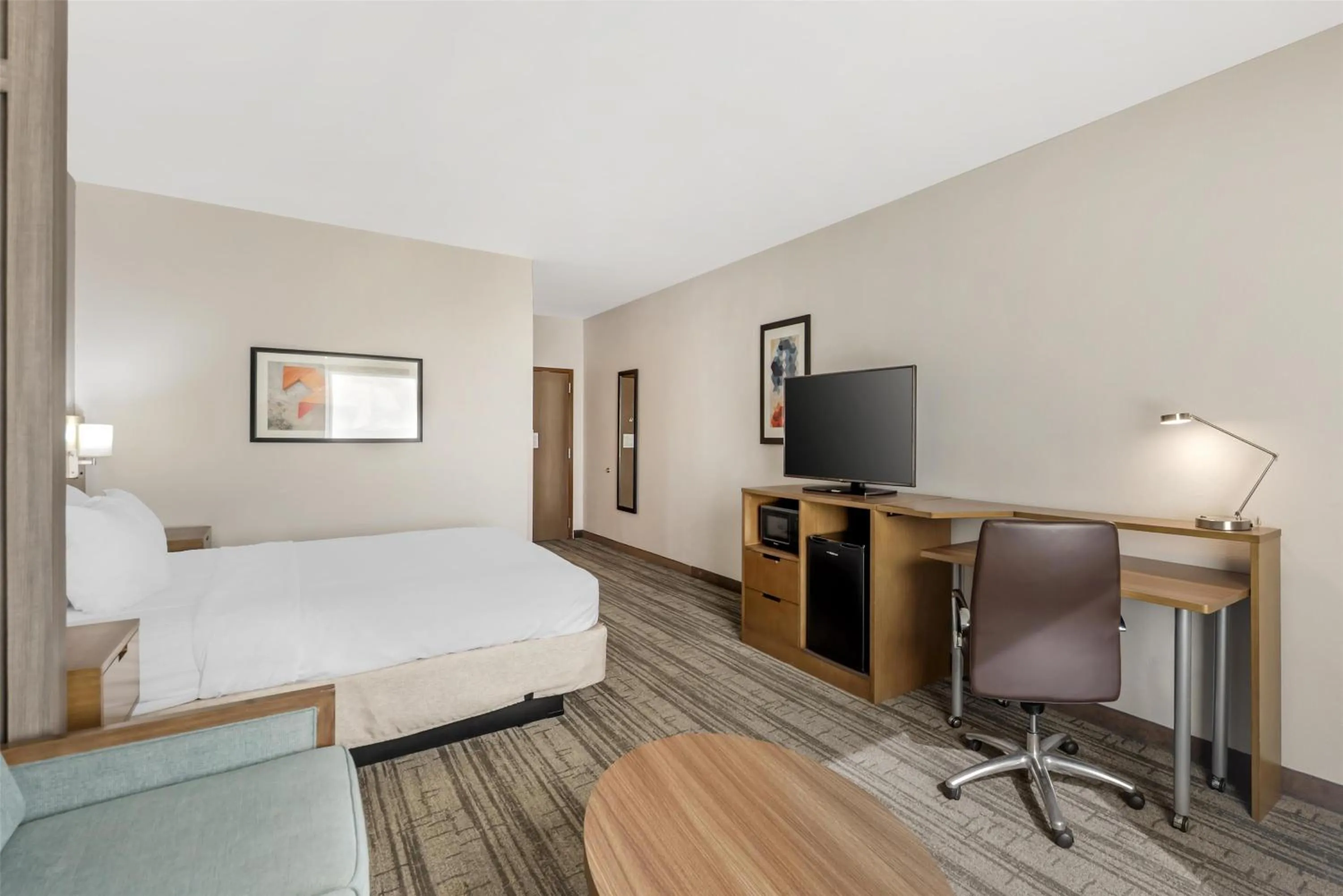 Bedroom, Bed in Best Western Green Oak Inn & Suites