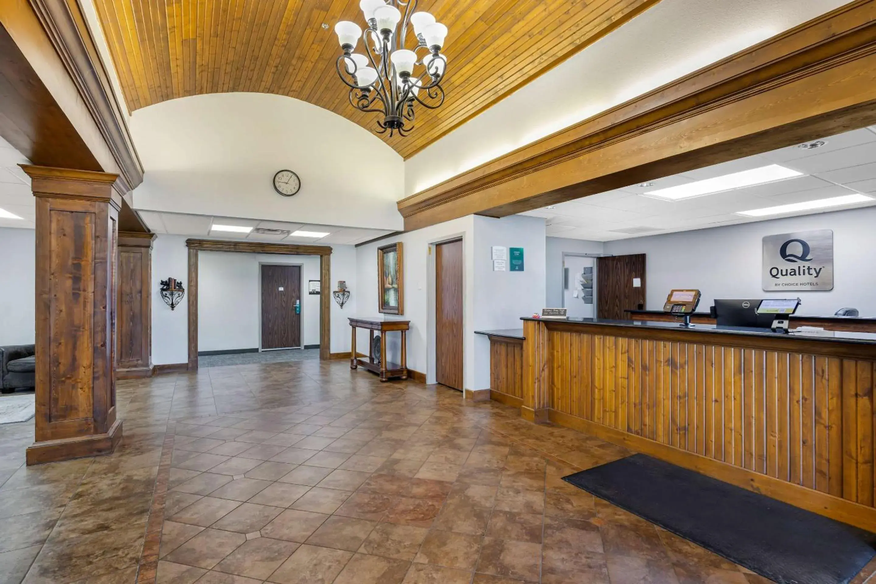 Lobby or reception in Quality Inn & Suites Monterey, TN - Crossville, TN Lobby or reception in Quality Inn & Suites Monterey, TN - Crossville, TN