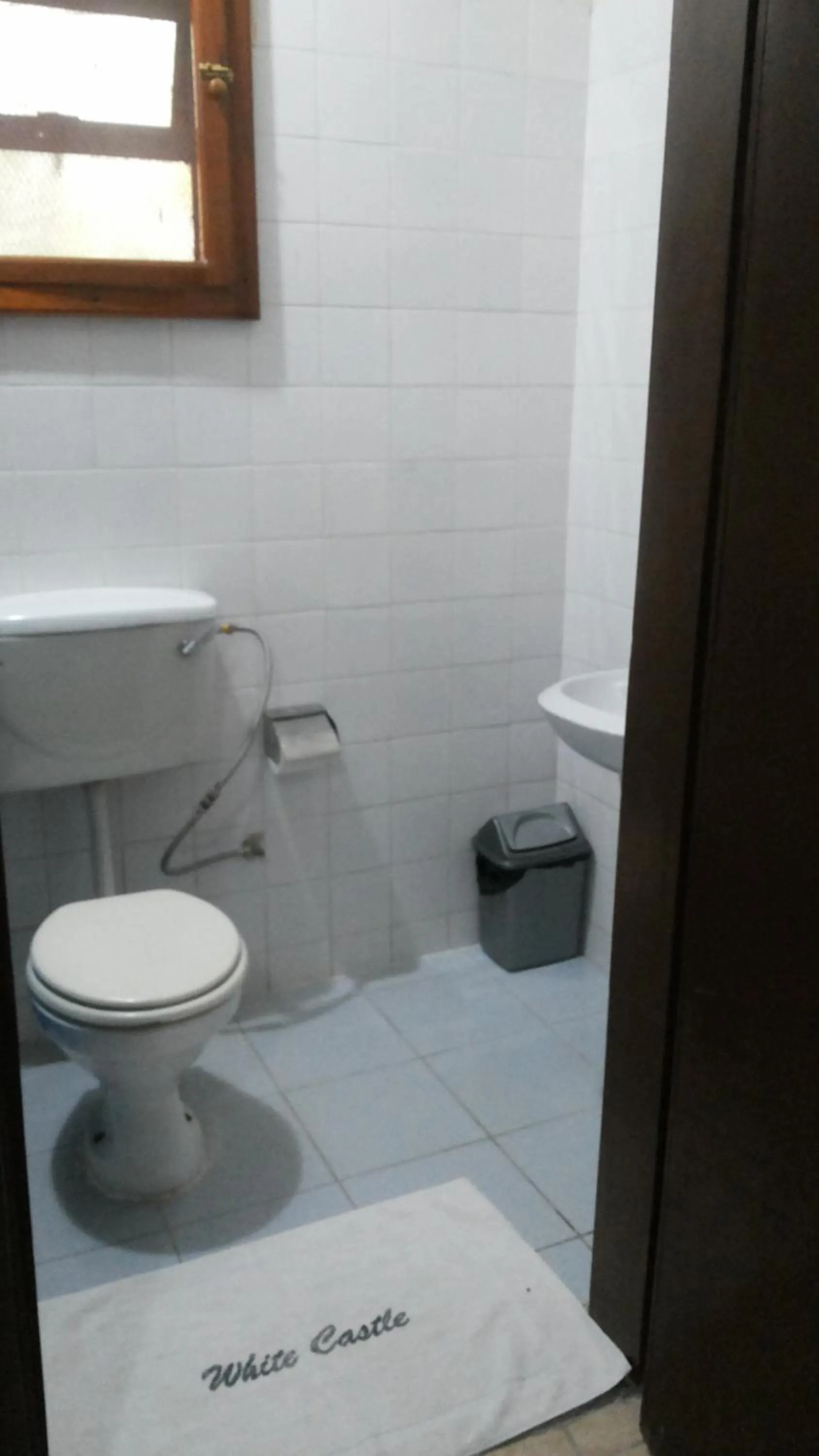 Bathroom in White Castle Hotel Arua