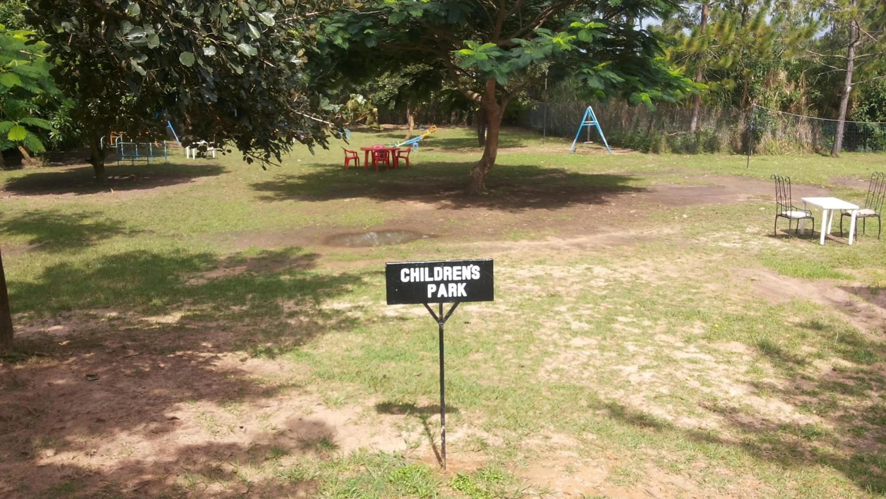 Garden in White Castle Hotel Arua