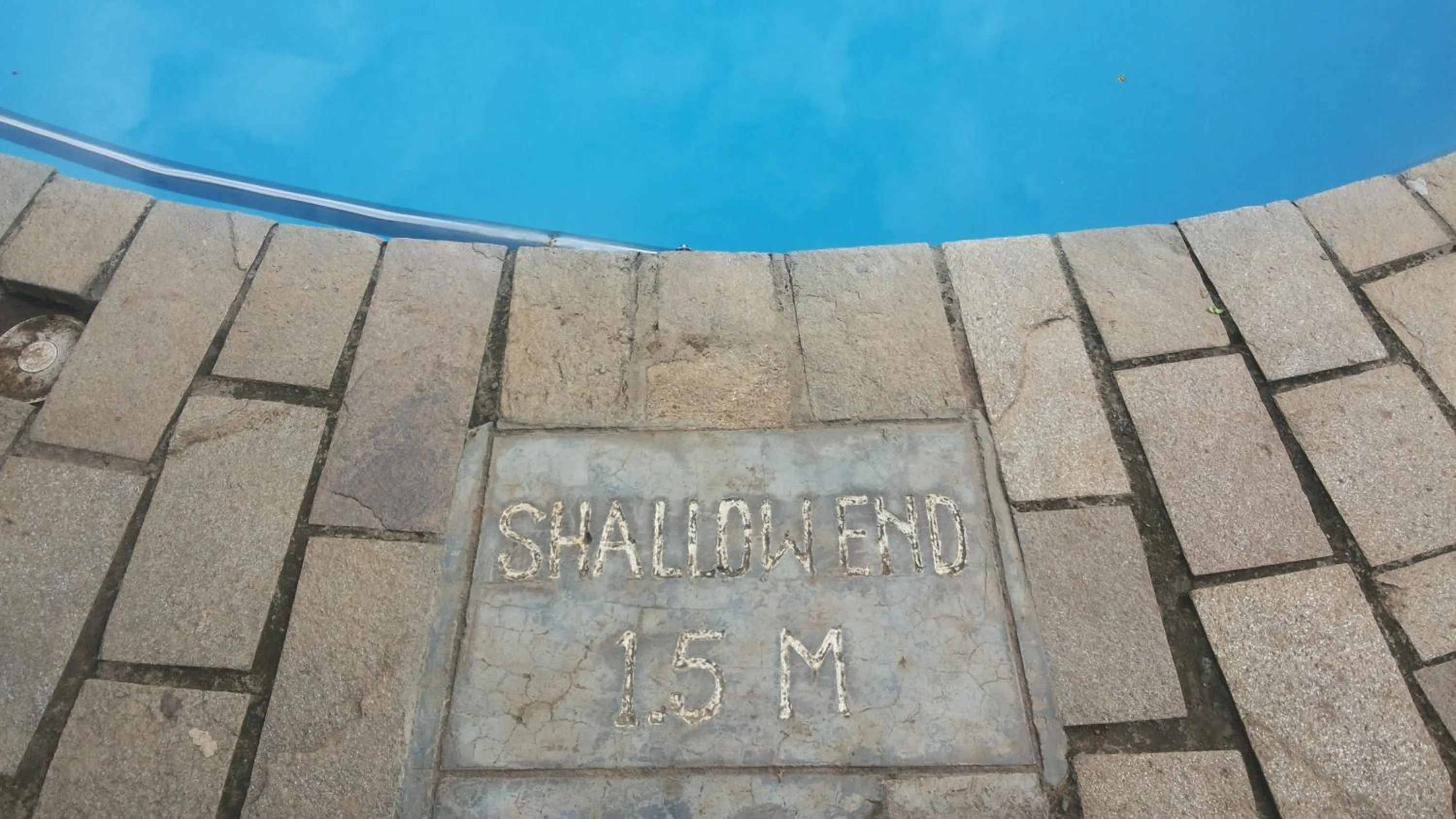 Swimming pool in White Castle Hotel Arua