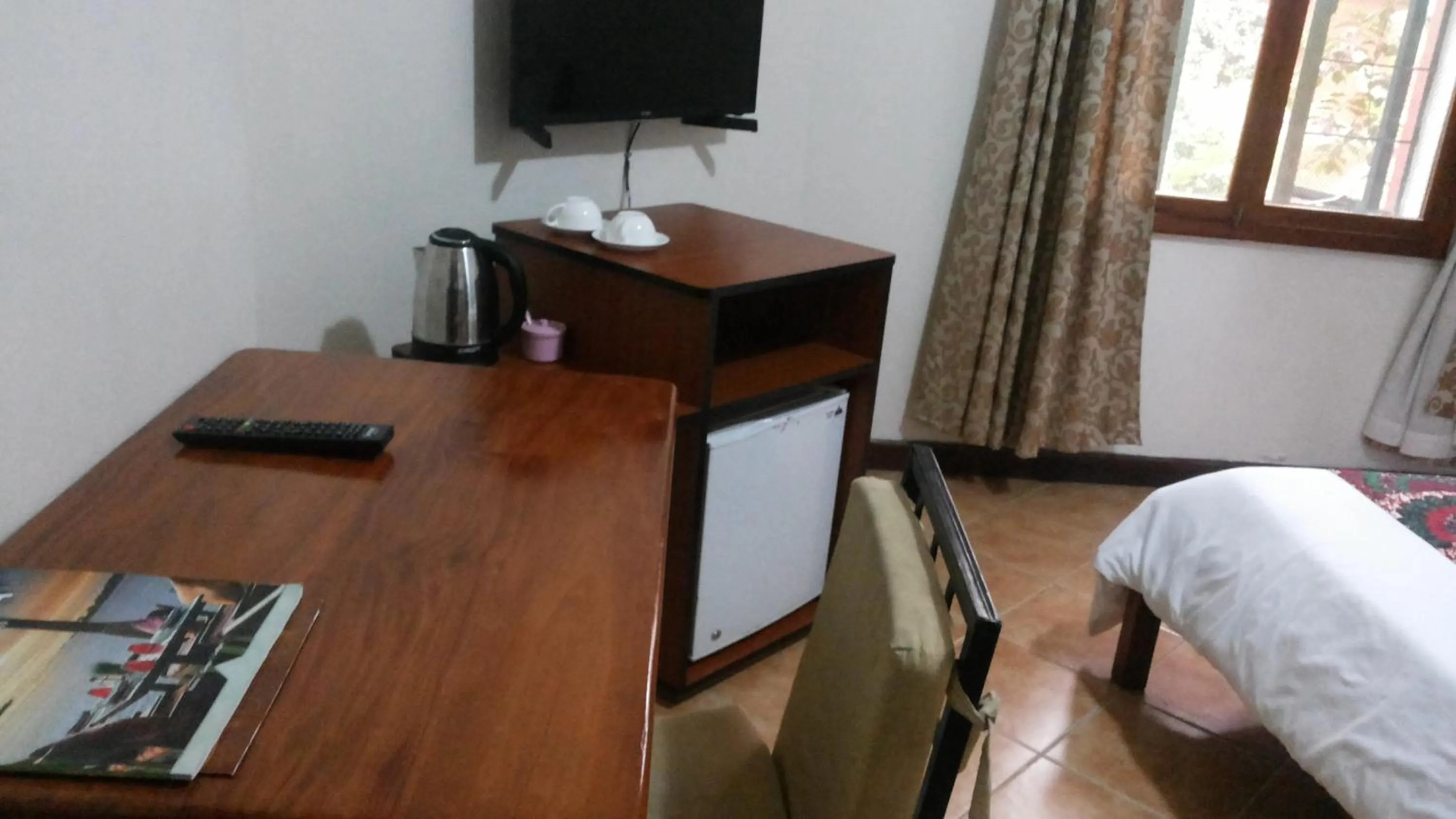 Coffee/tea facilities in White Castle Hotel Arua