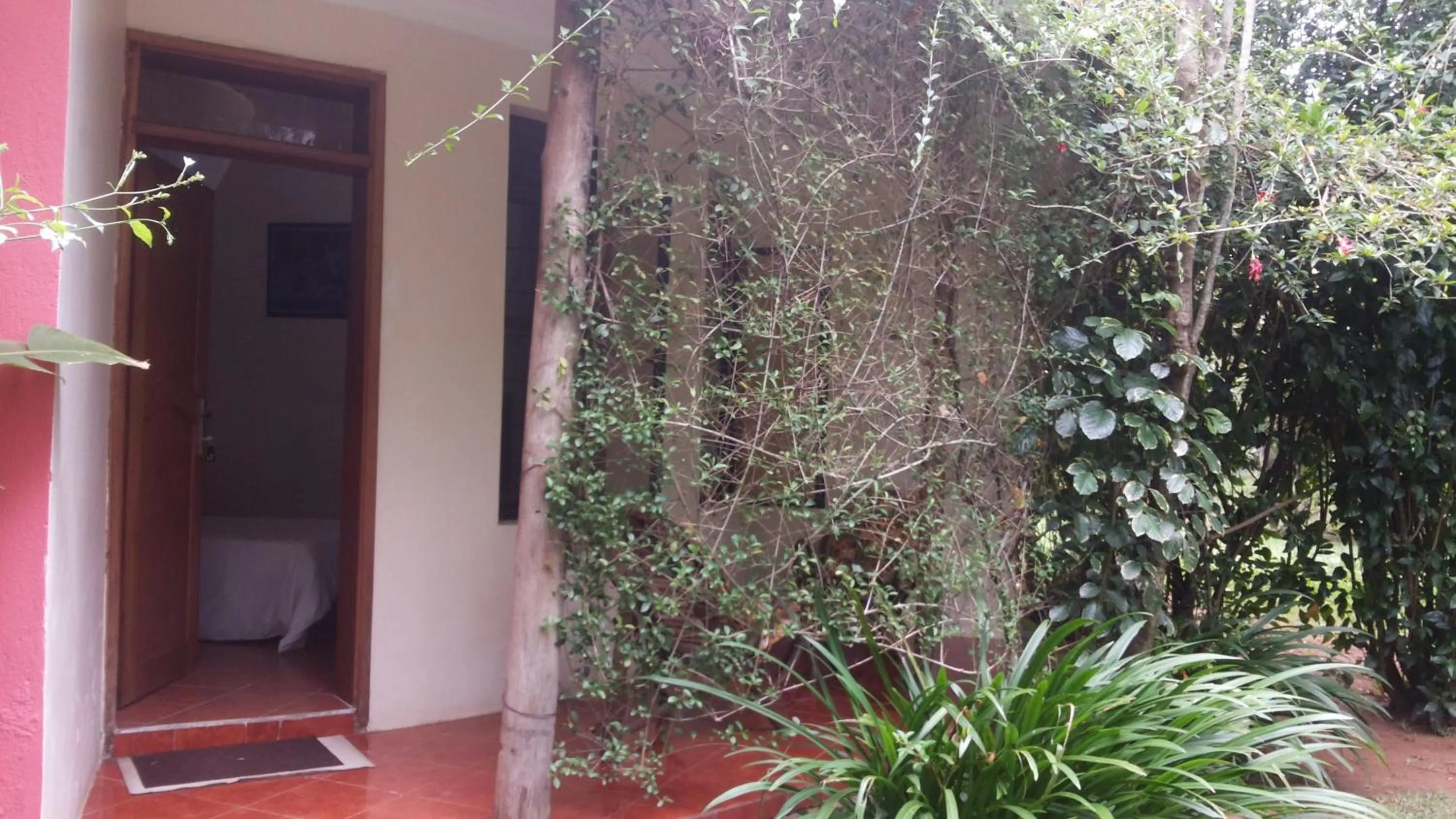 Facade/entrance in White Castle Hotel Arua