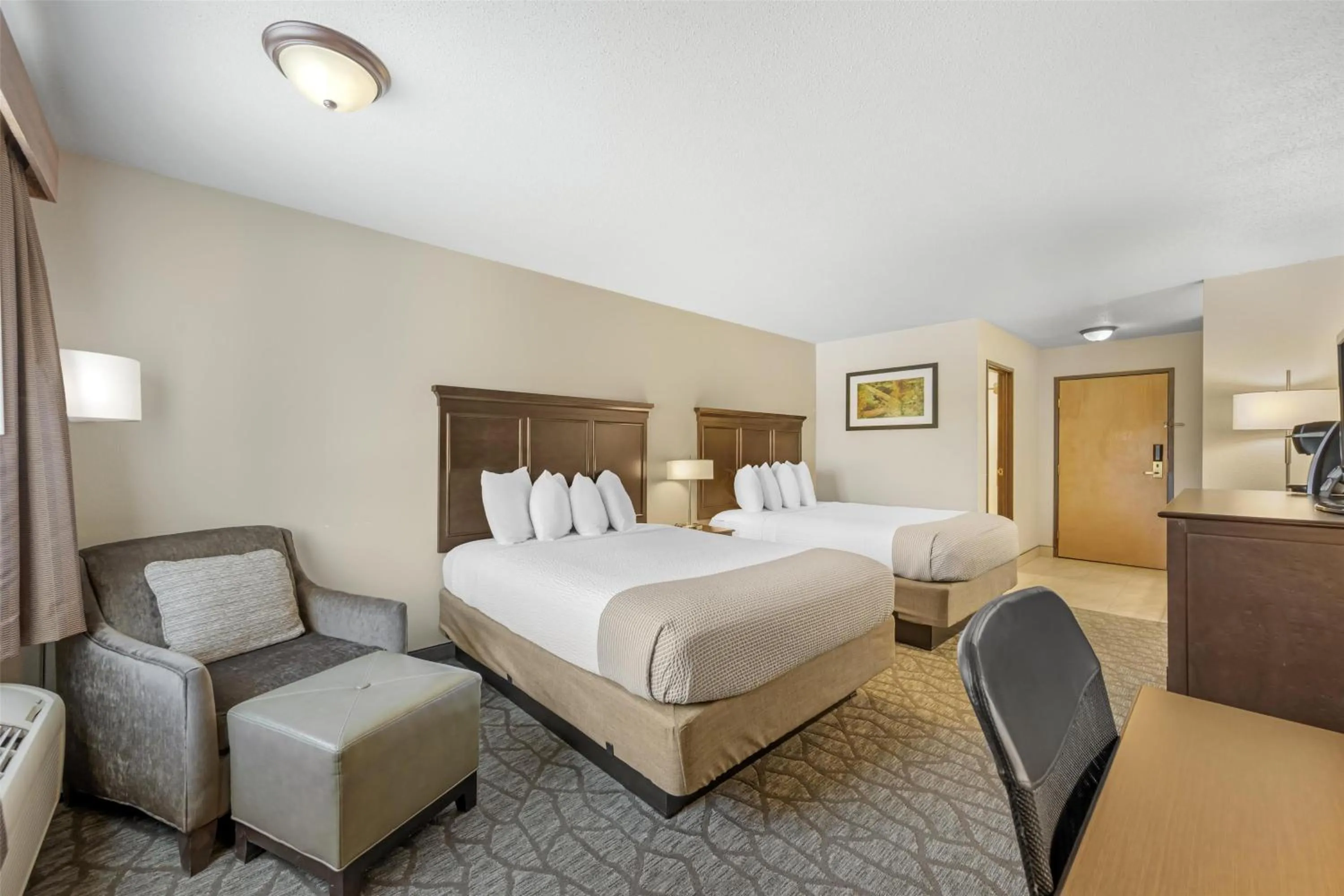 Bedroom, Bed in Best Western Black Hills Lodge