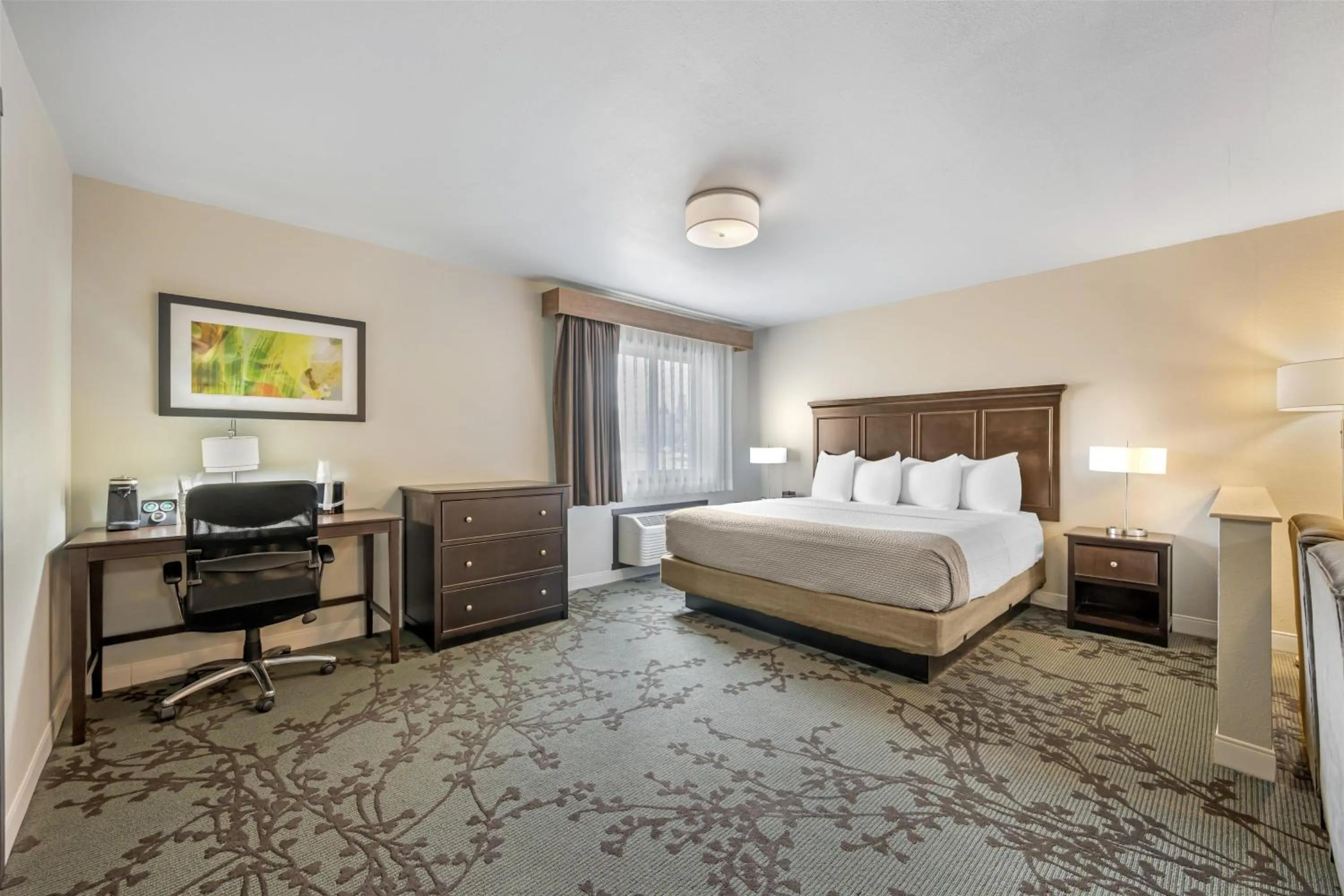 Bedroom, Bed in Best Western Black Hills Lodge