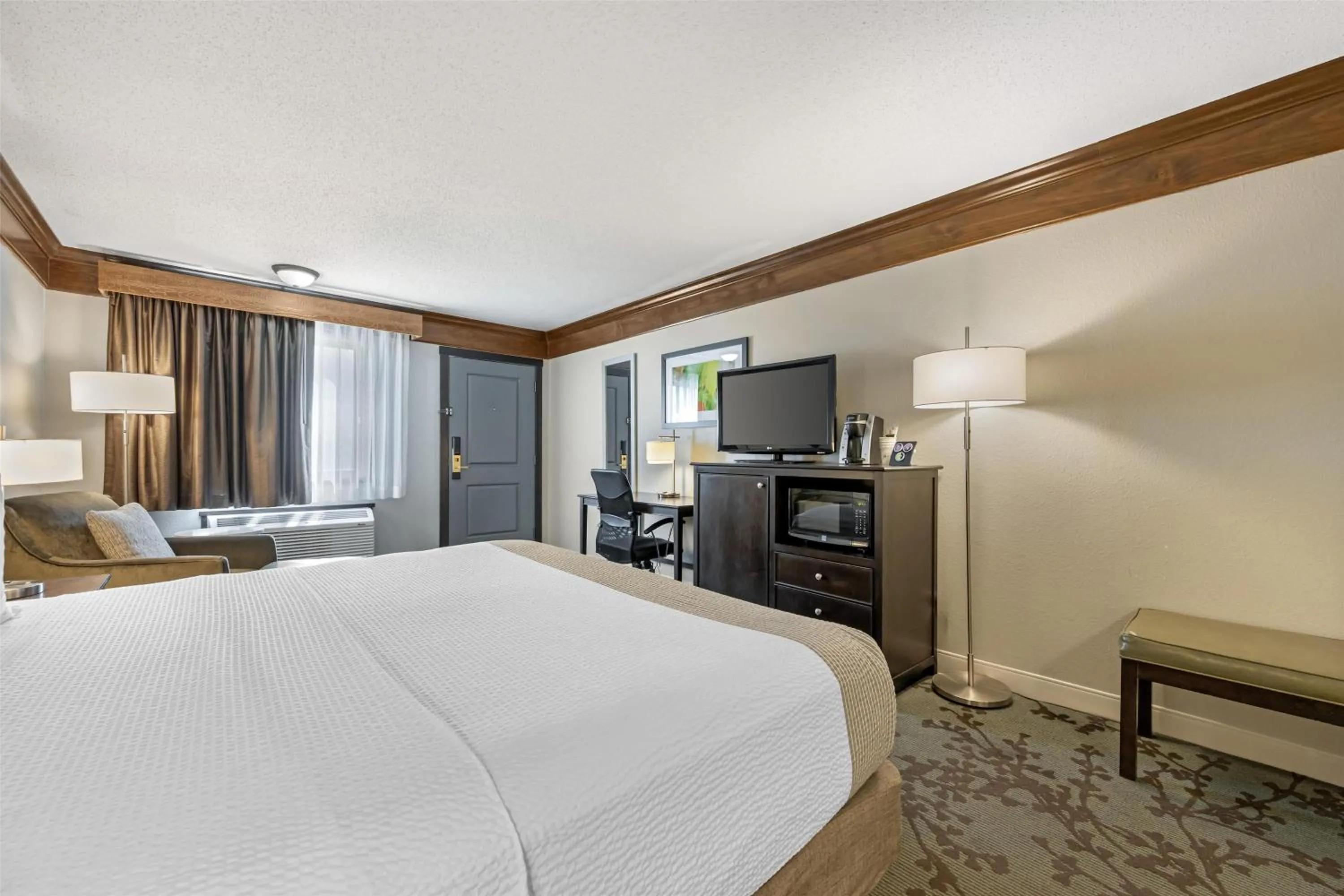 Bedroom, Bed in Best Western Black Hills Lodge