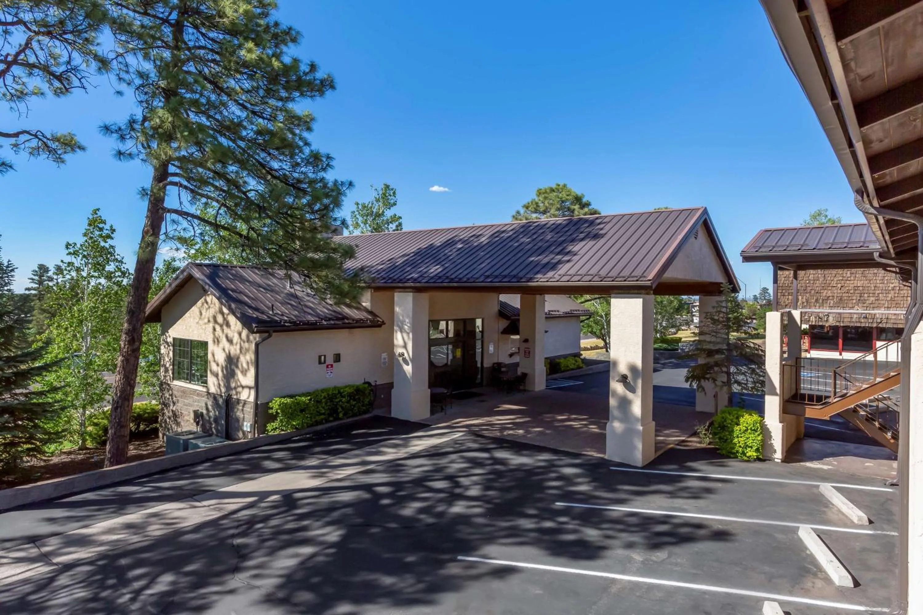 Property building in Best Western Paint Pony Lodge