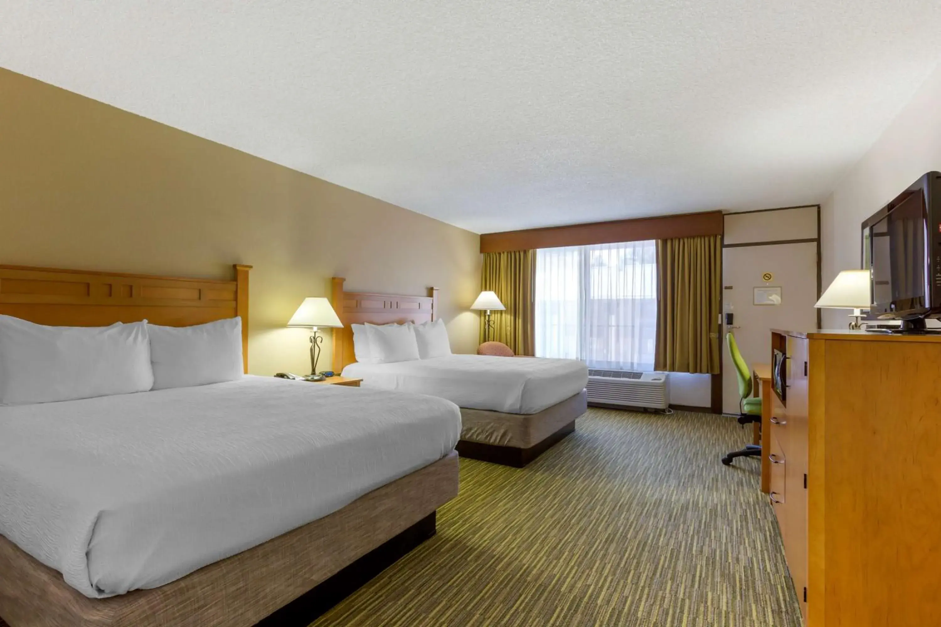 Bedroom, Bed in Best Western Paint Pony Lodge Bedroom, Bed in Best Western Paint Pony Lodge