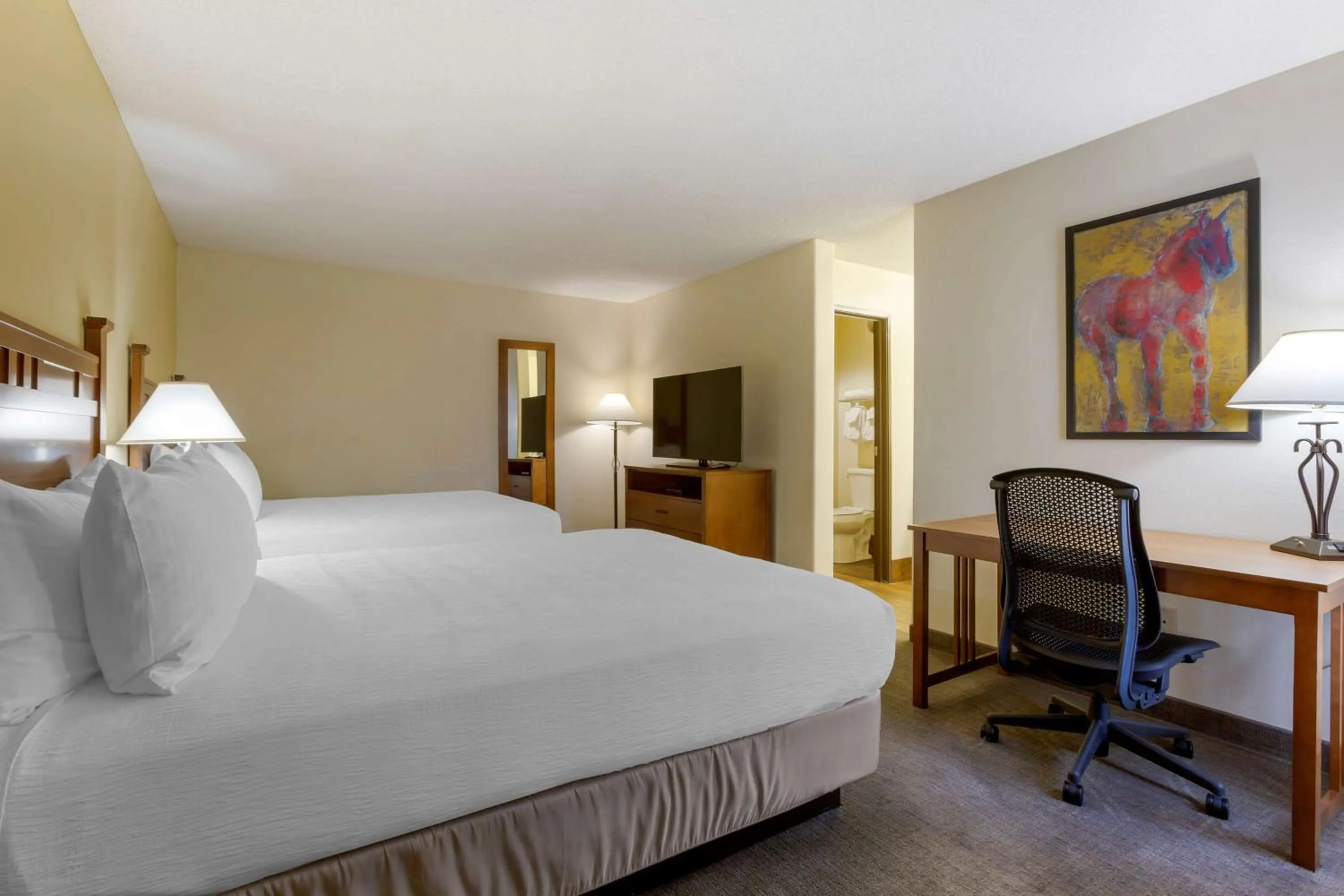 Bedroom, Bed in Best Western Paint Pony Lodge