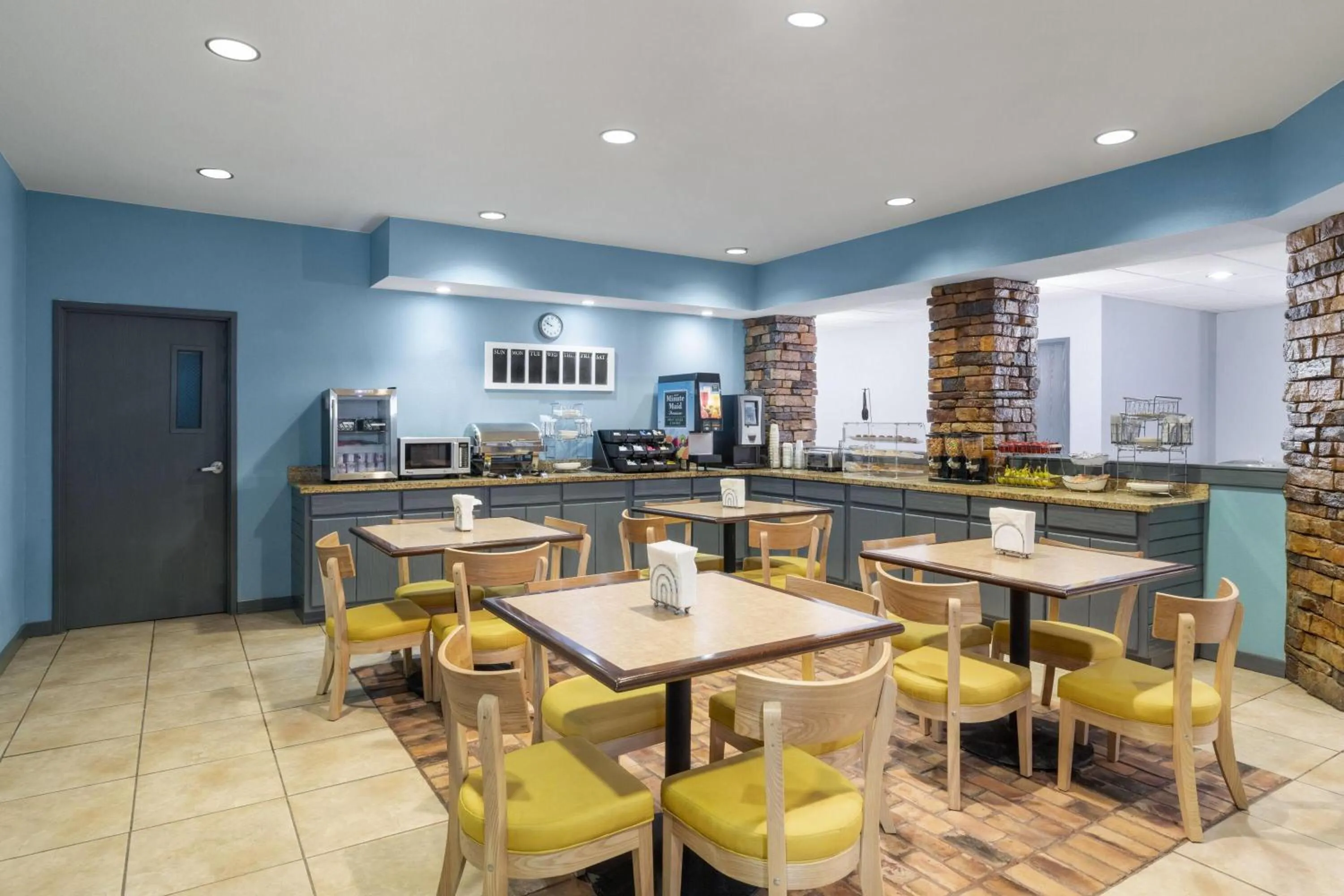 Breakfast in Days Inn by Wyndham Coffeyville, Kansas