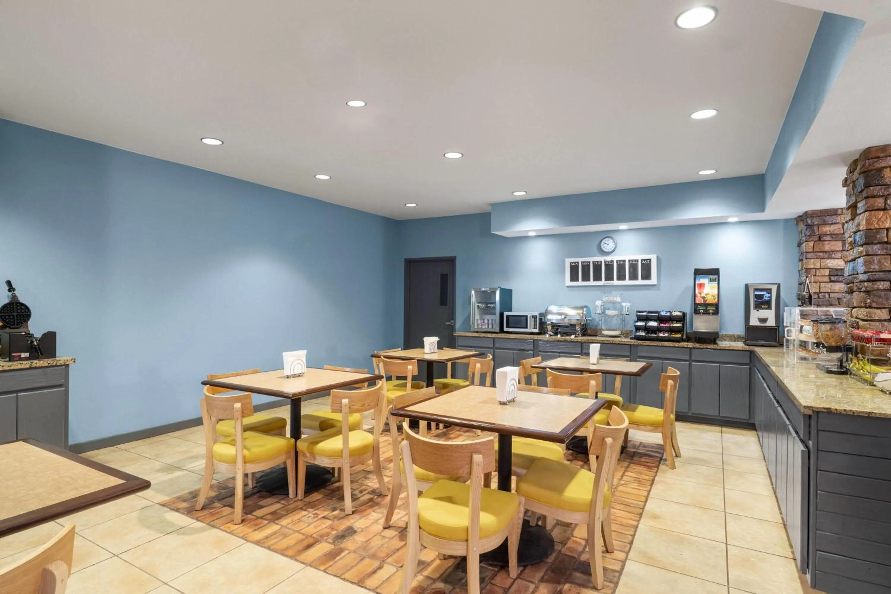 Breakfast in Days Inn by Wyndham Coffeyville, Kansas