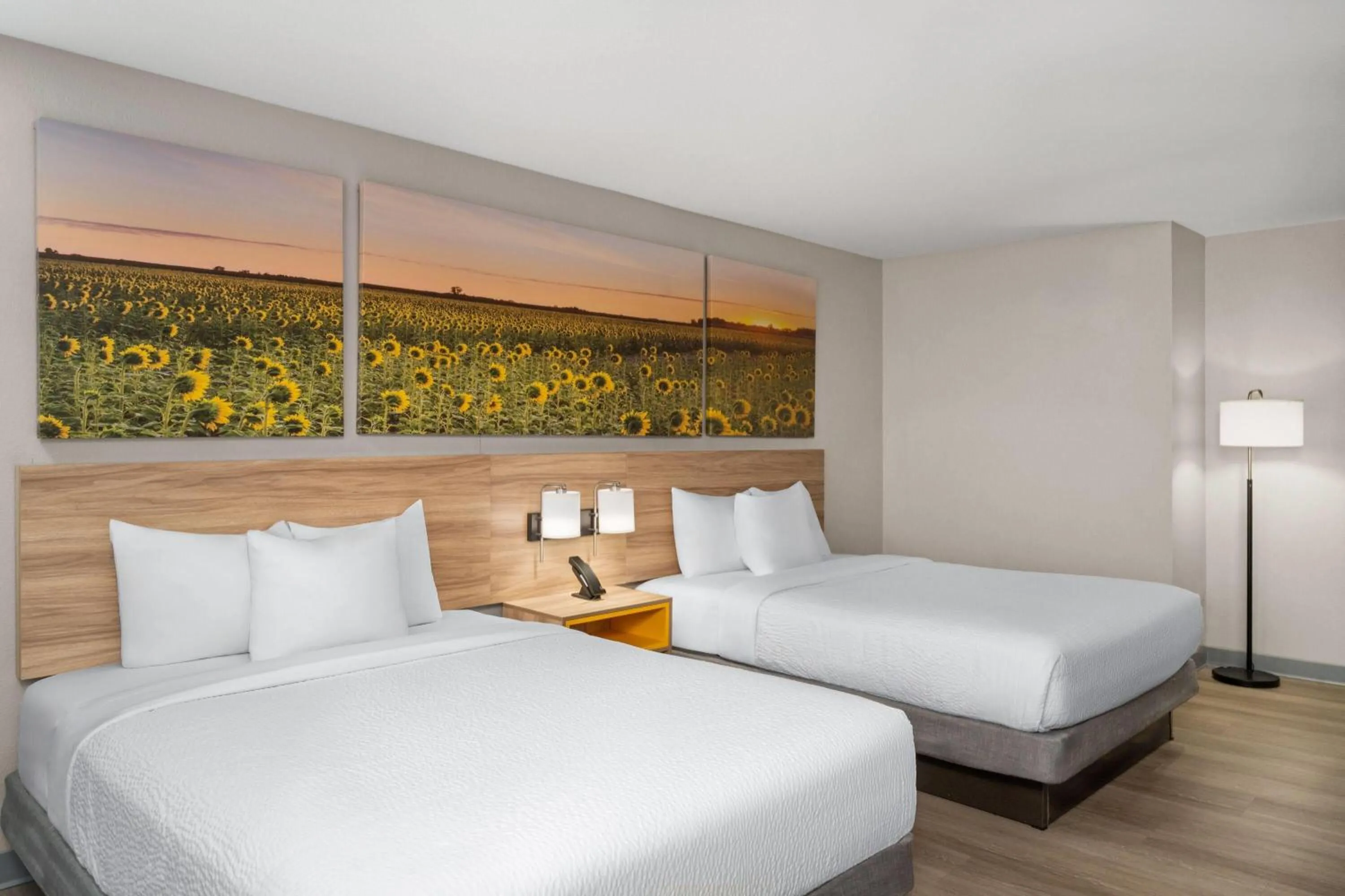 Photo of the whole room, Bed in Days Inn by Wyndham Coffeyville, Kansas