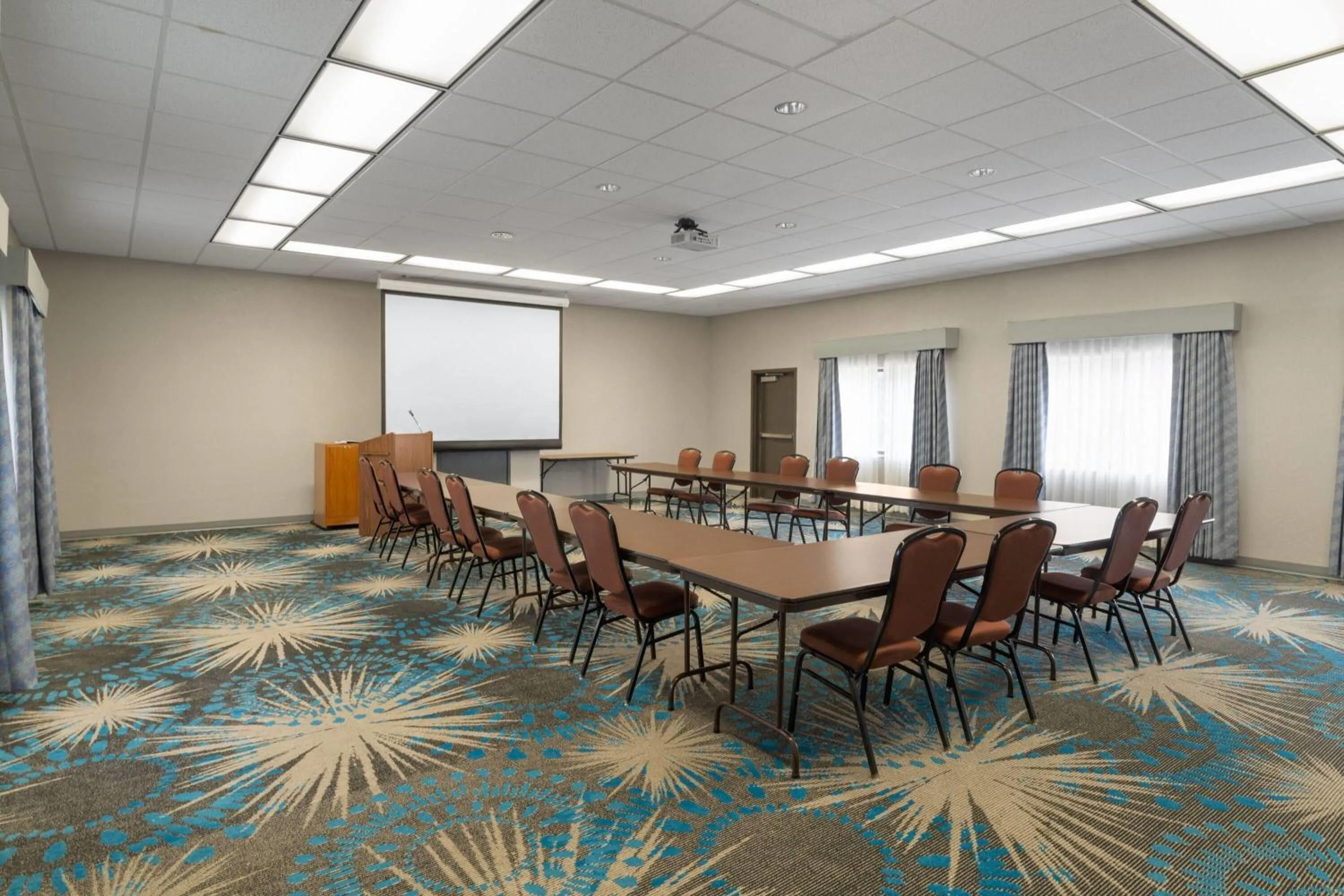 Meeting/conference room in Days Inn by Wyndham Coffeyville, Kansas