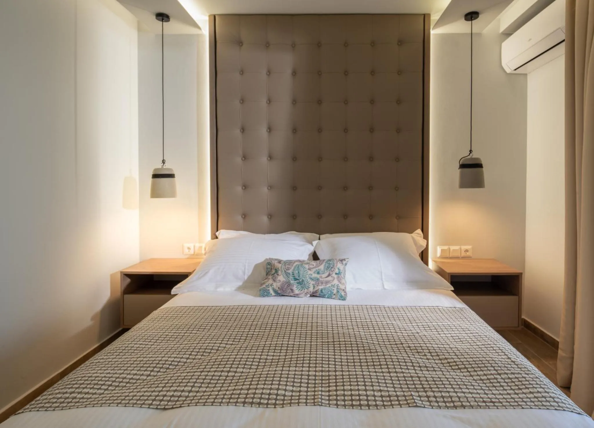 Bed in Stavros Compass