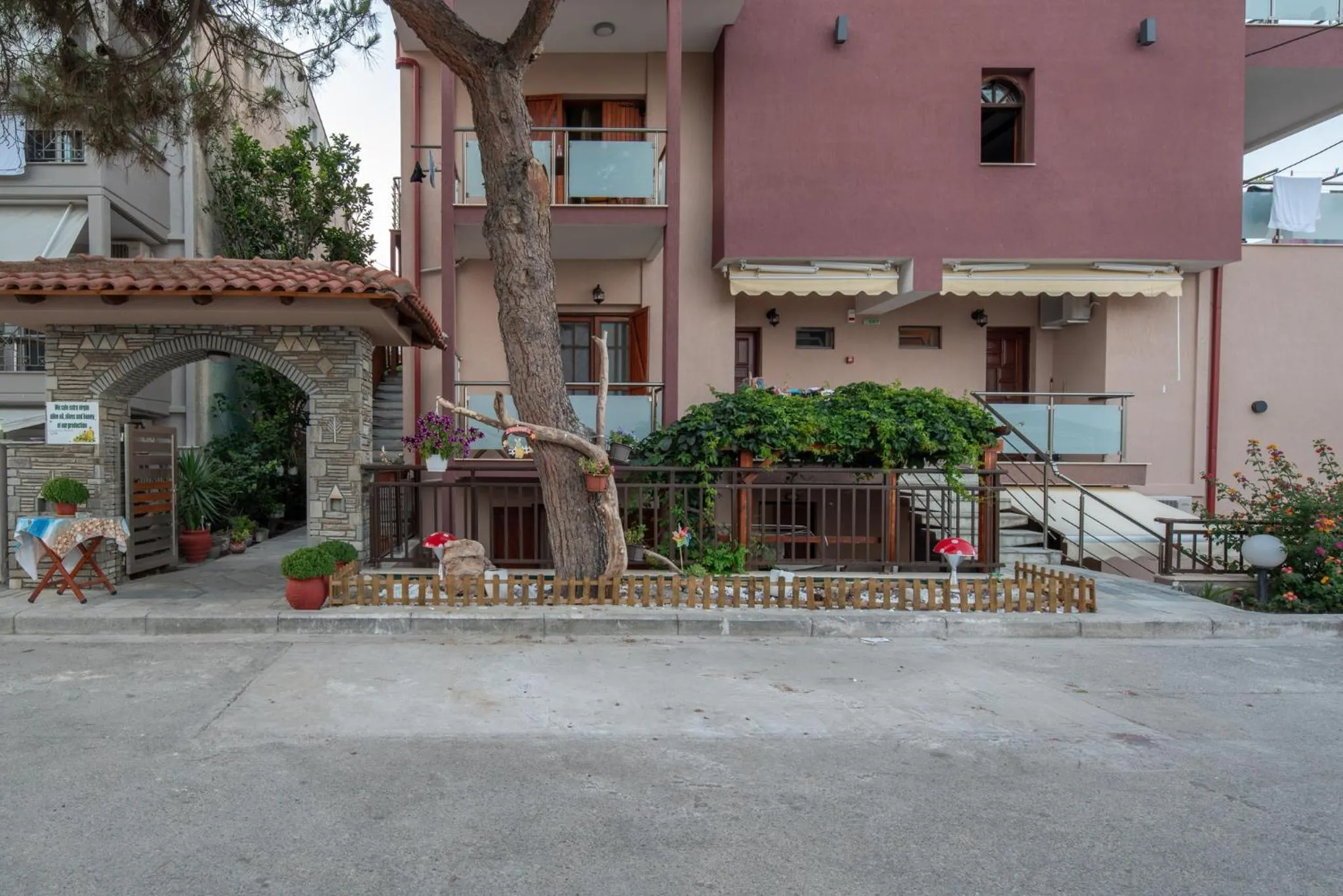 Property building in Stavros Compass