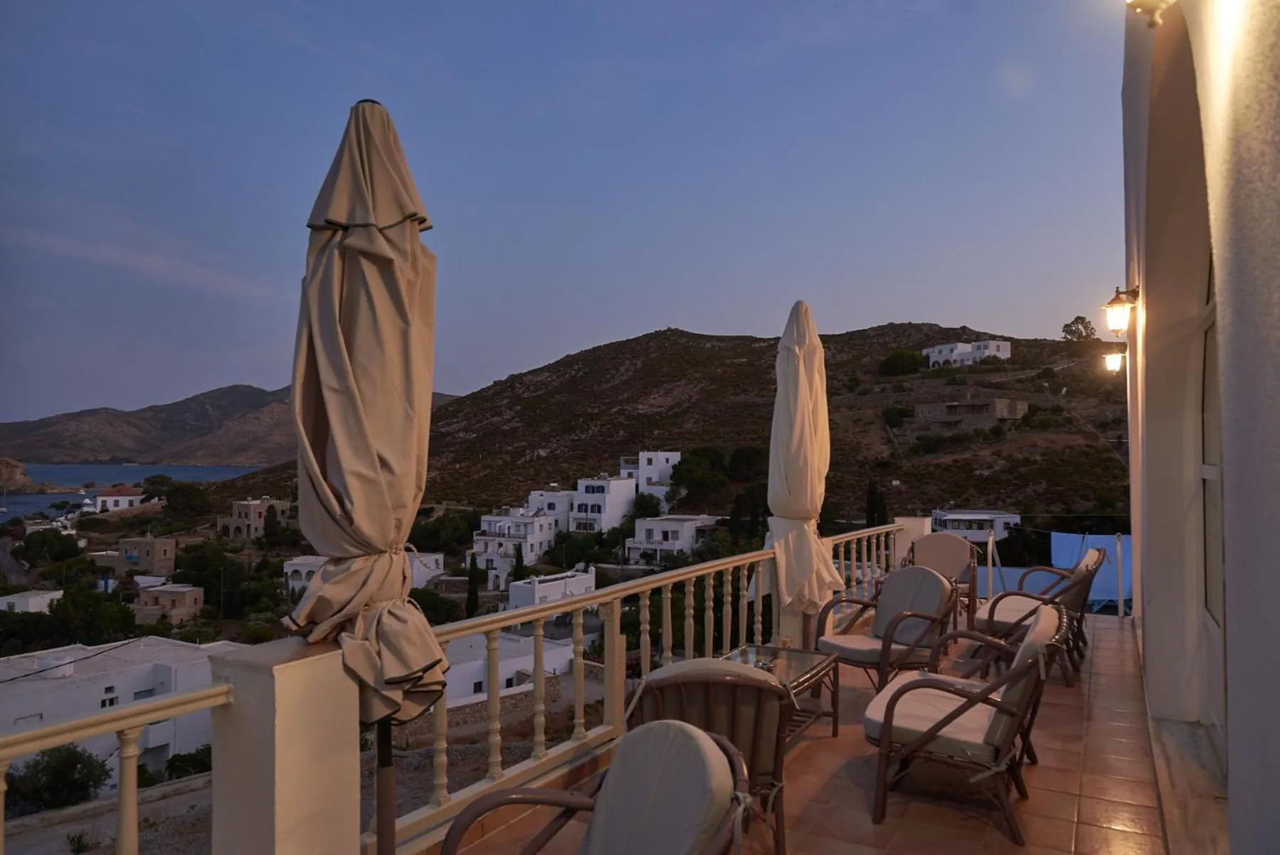 HOTEL ATHINA