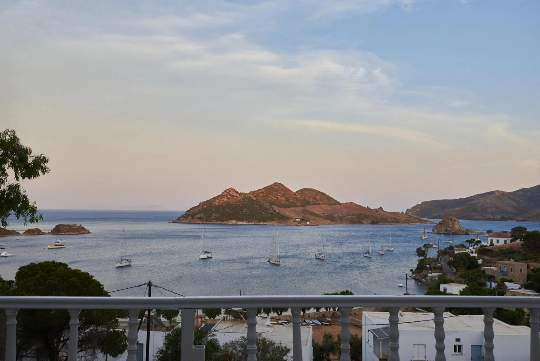 HOTEL ATHINA