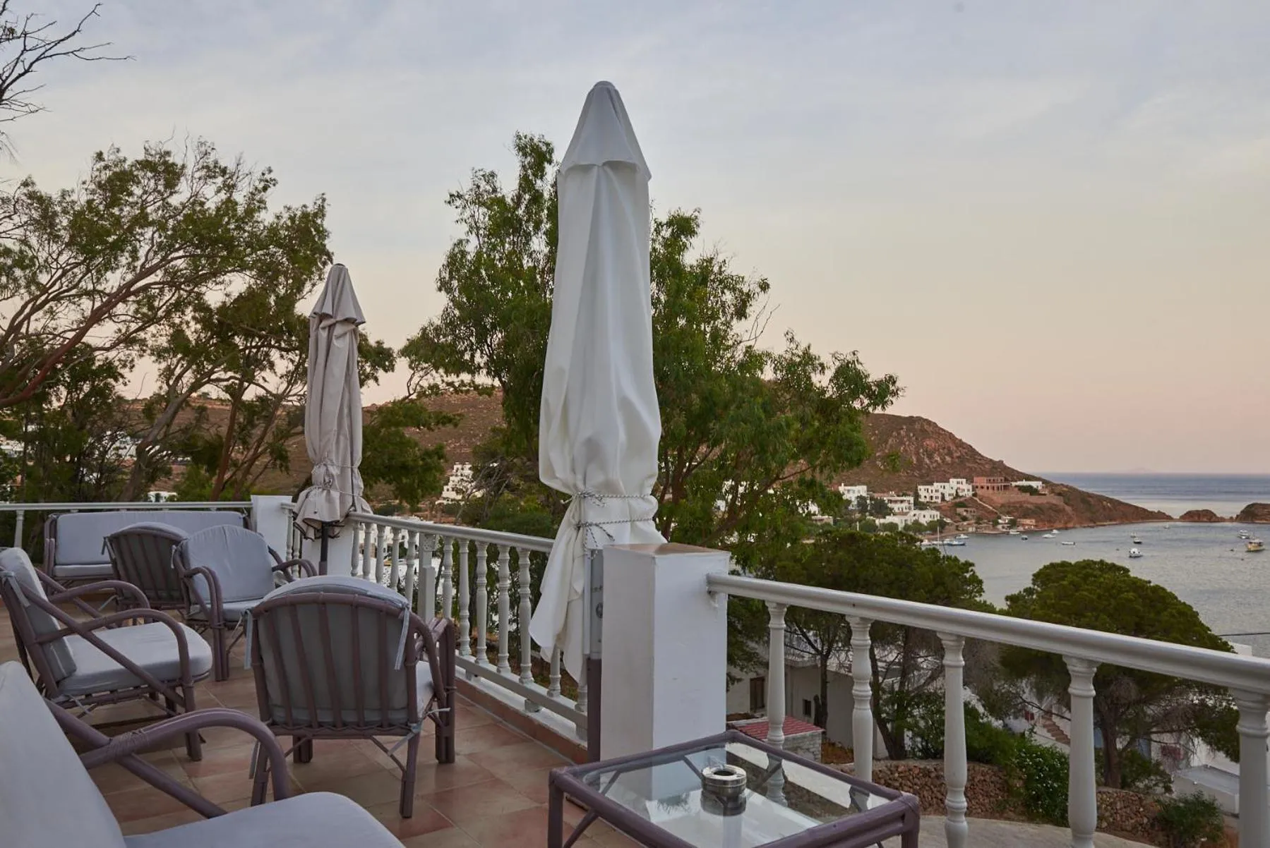 HOTEL ATHINA